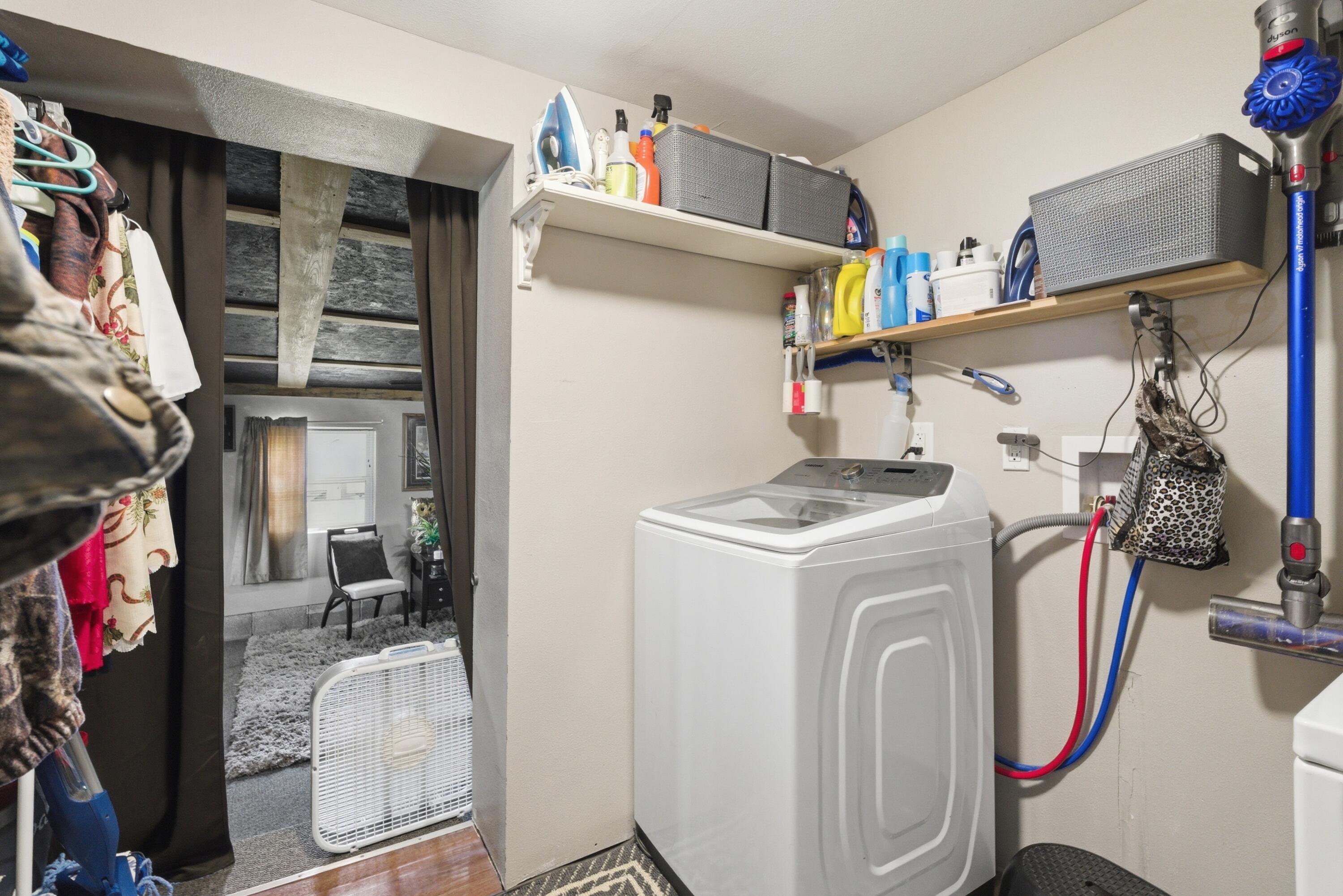 595 Ky-2002 Property Photo 43