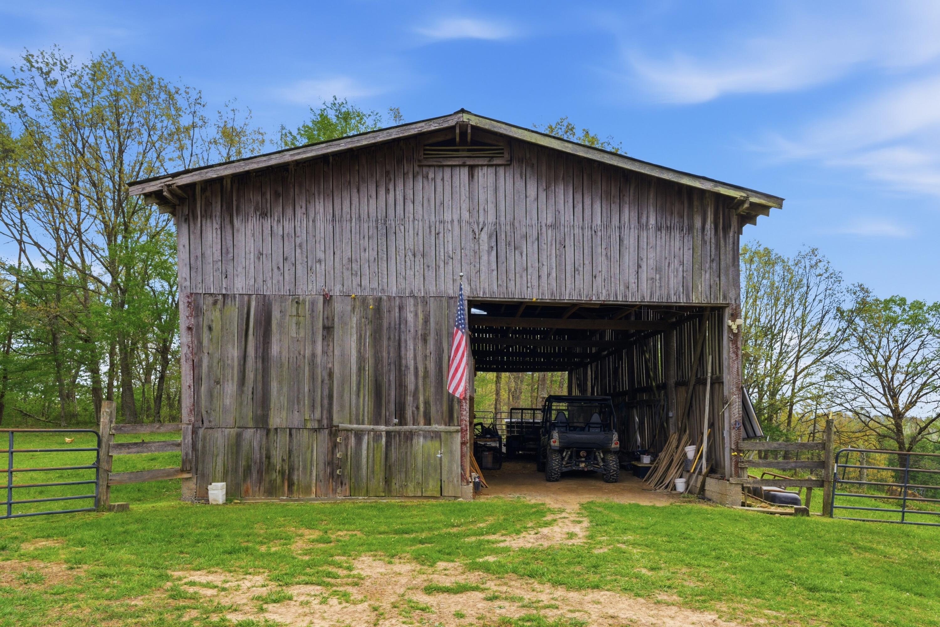 595 Ky-2002 Property Photo 45