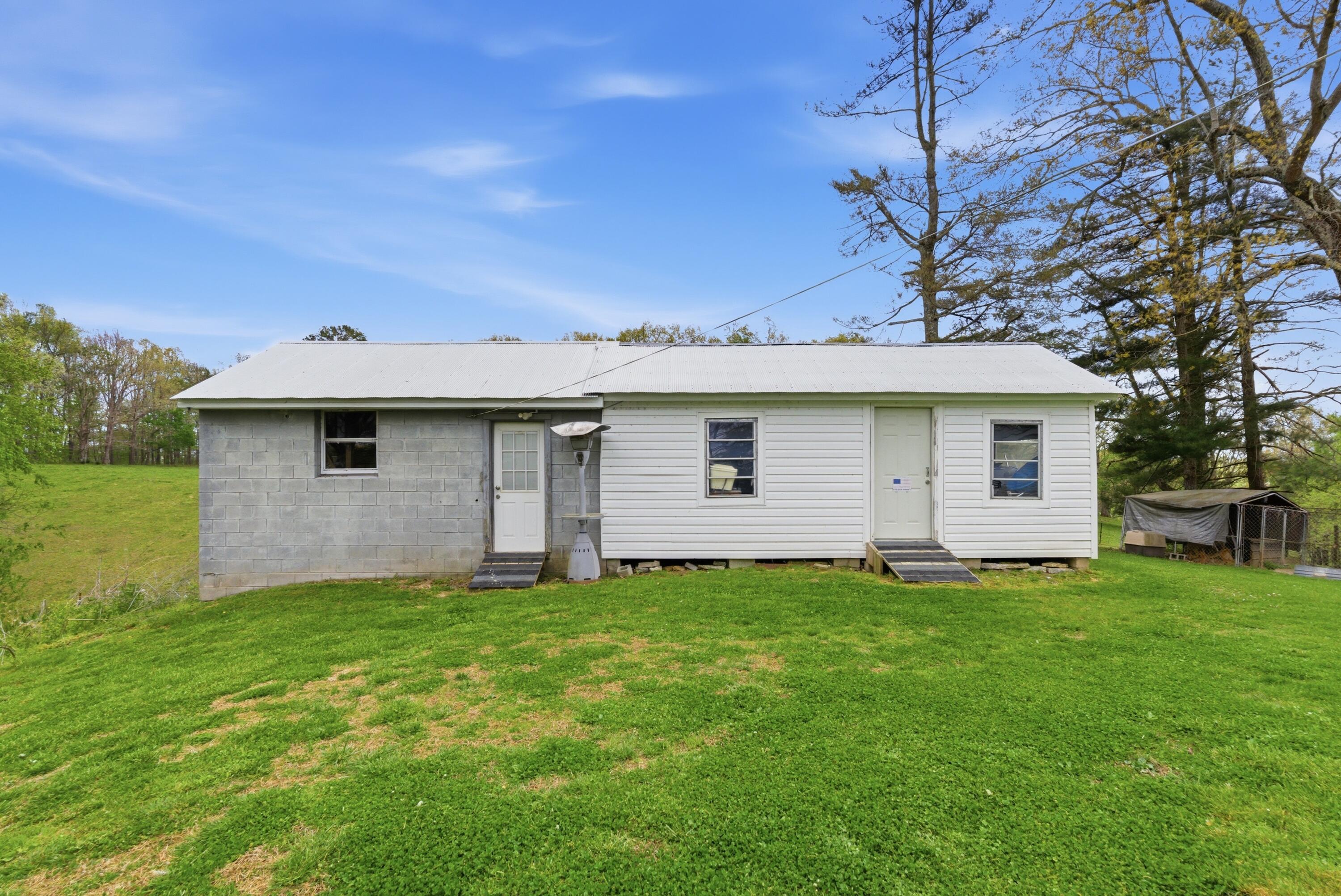 595 Ky-2002 Property Photo 47