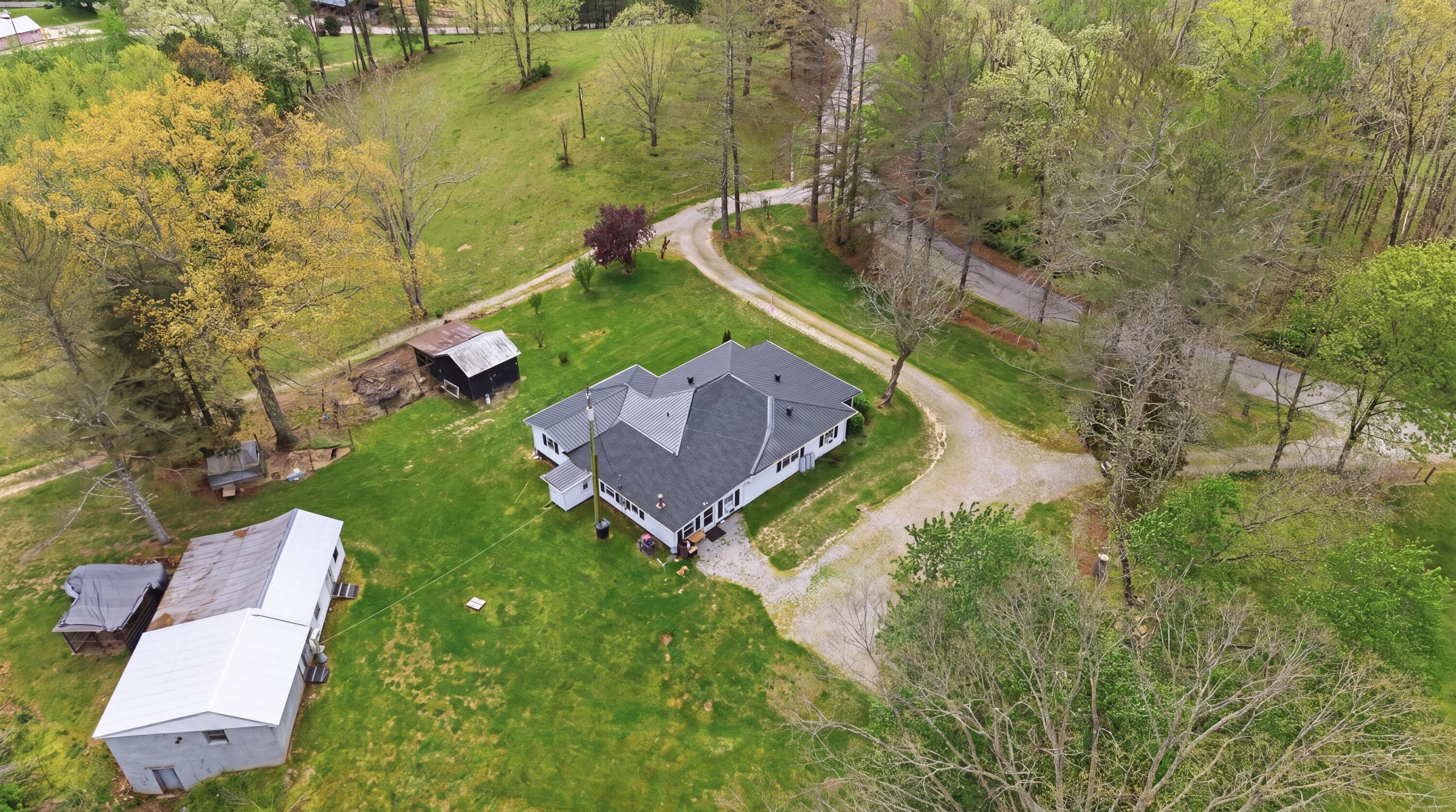 595 Ky-2002 Property Photo 51