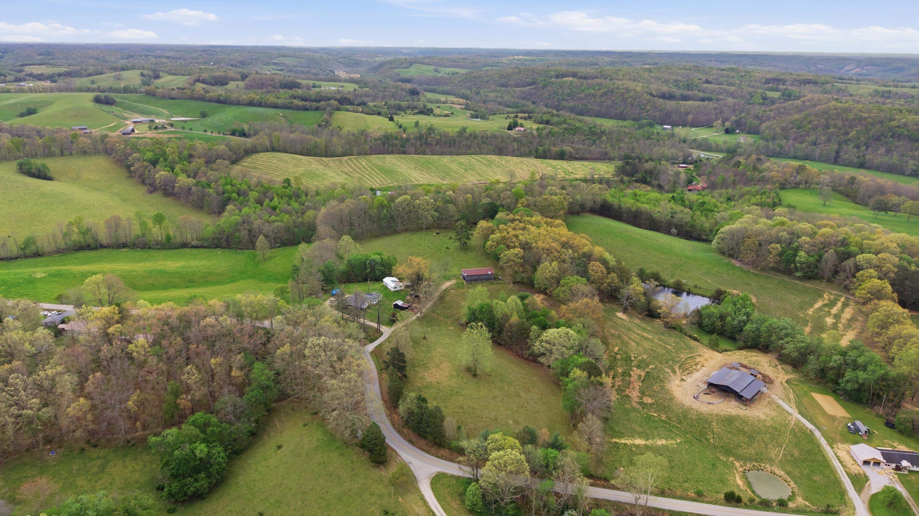 595 Ky-2002 Property Photo 57
