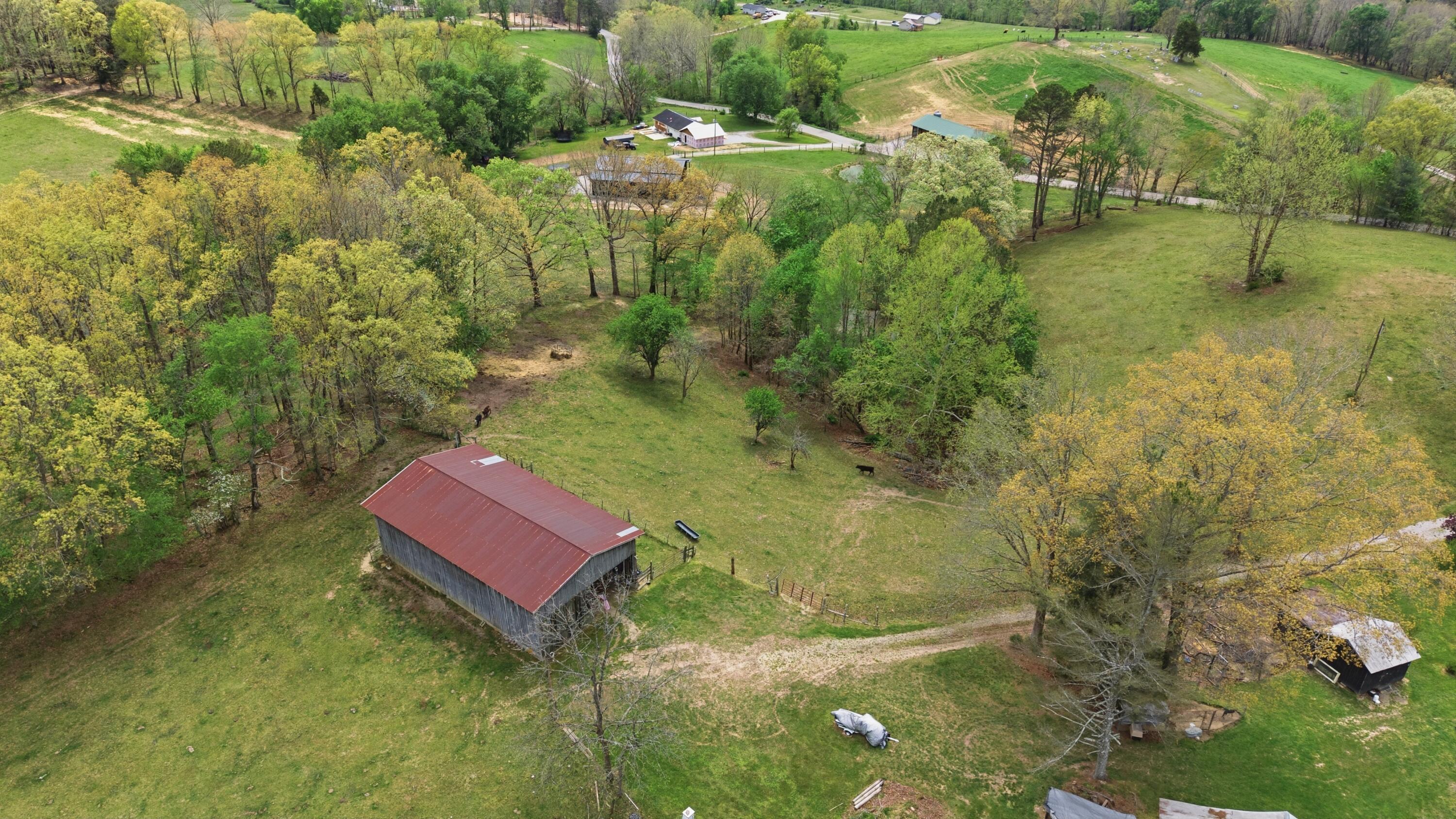 595 Ky-2002 Property Photo 60
