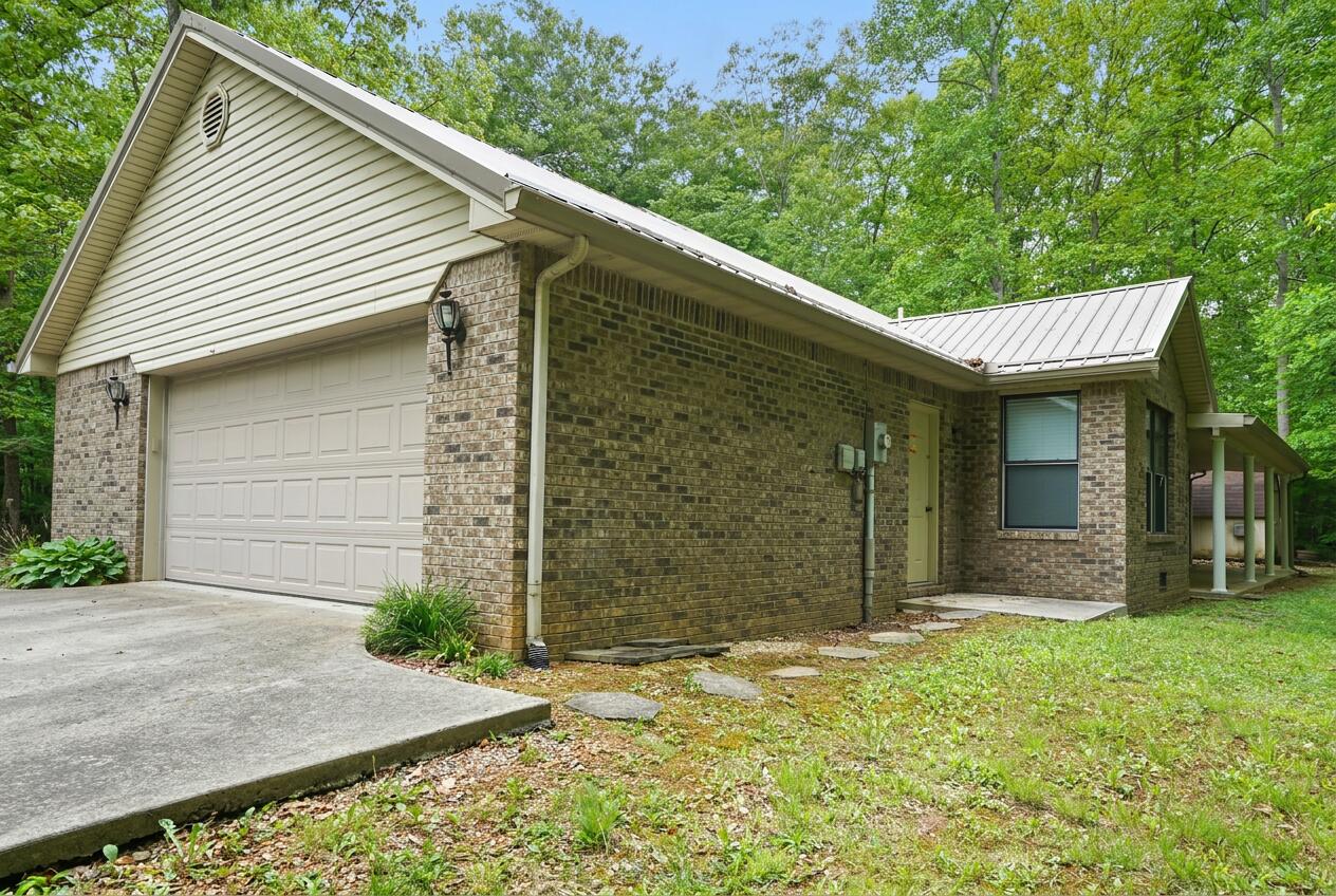 30 Wondering Point Property Photo 5