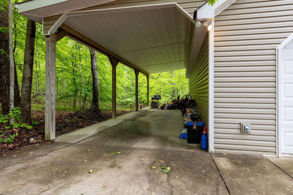 198 Kyle Lane Property Photo 37