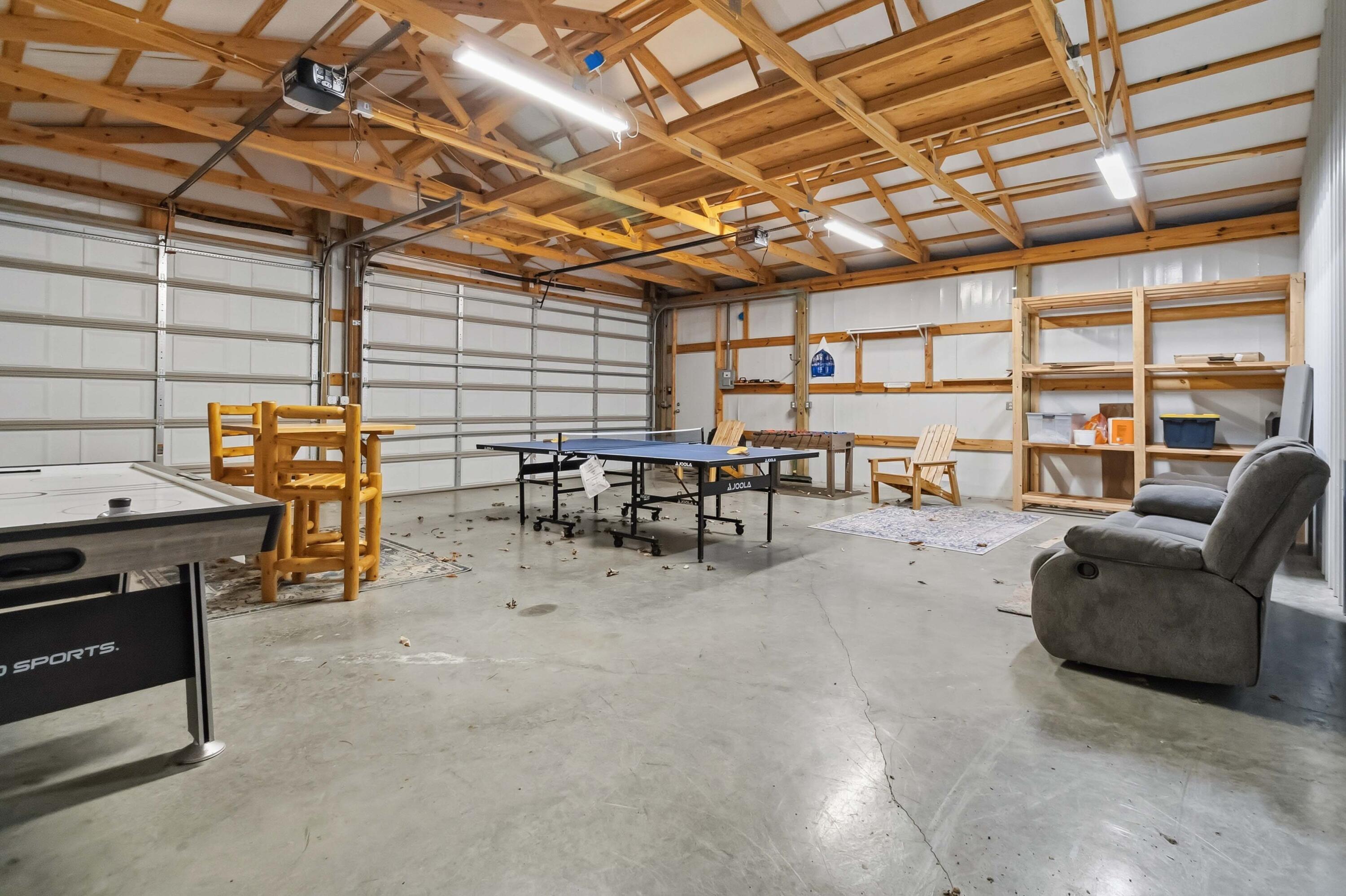 318 Pine Tree Circle Property Photo 40