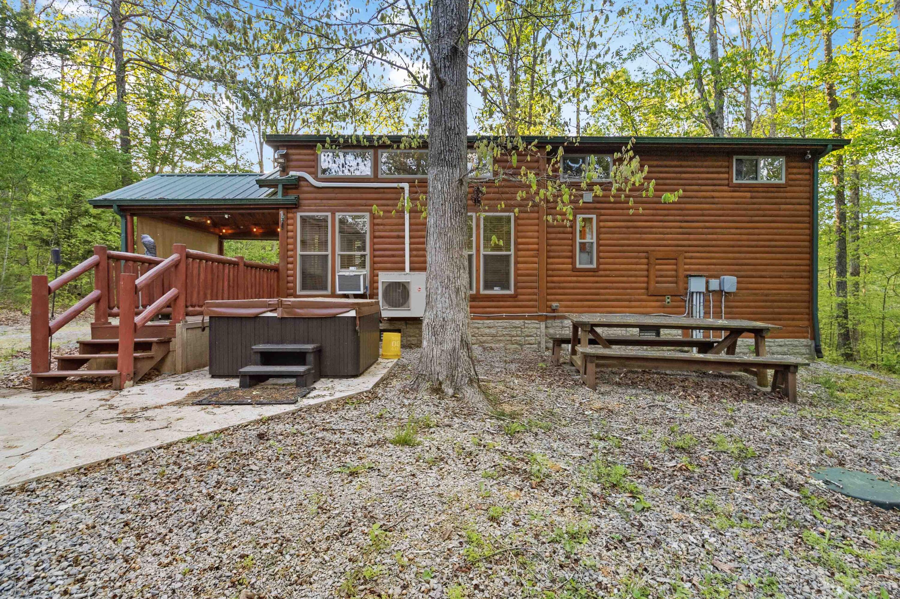 318 Pine Tree Circle Property Photo 47