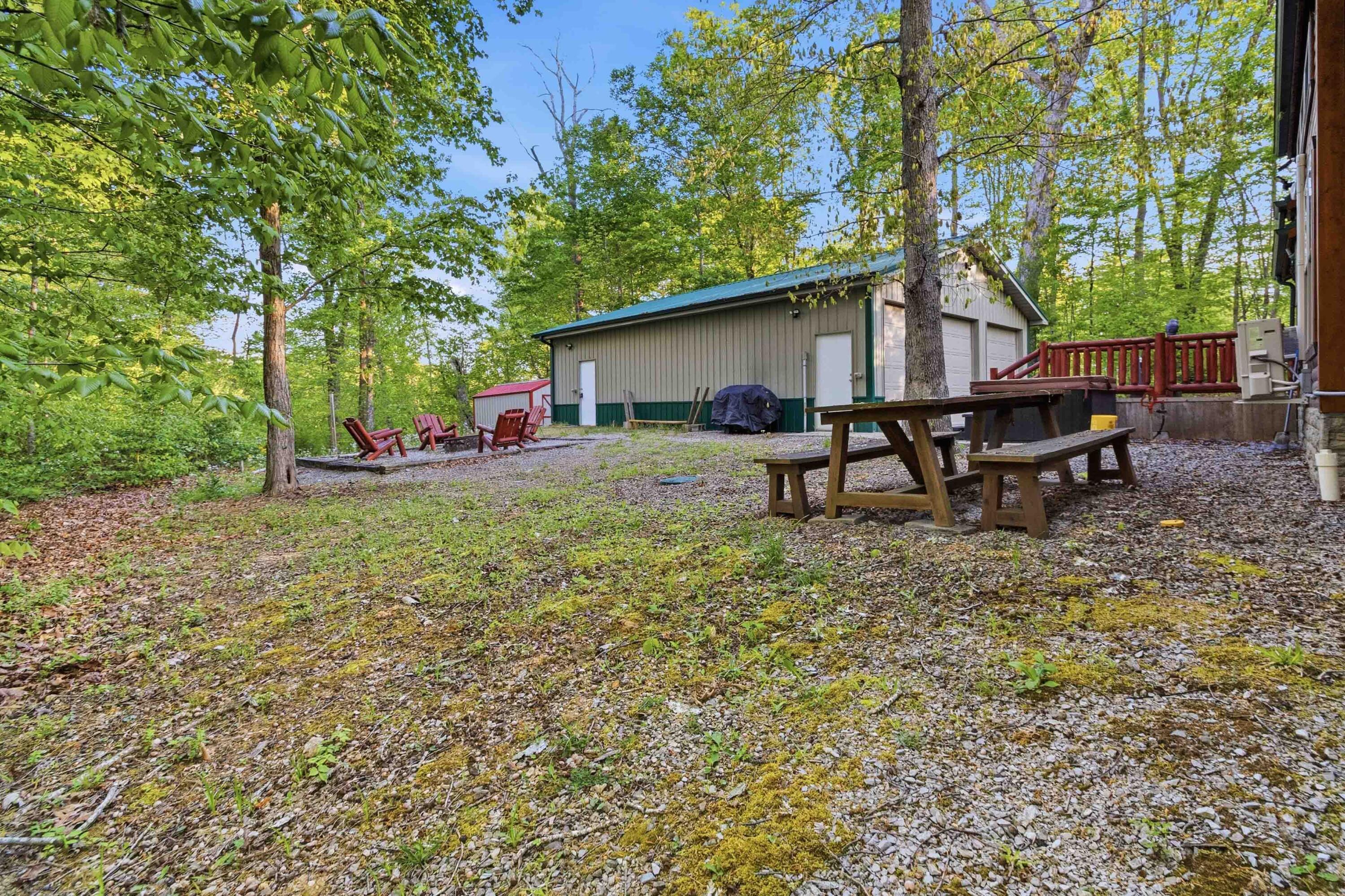 318 Pine Tree Circle Property Photo 48