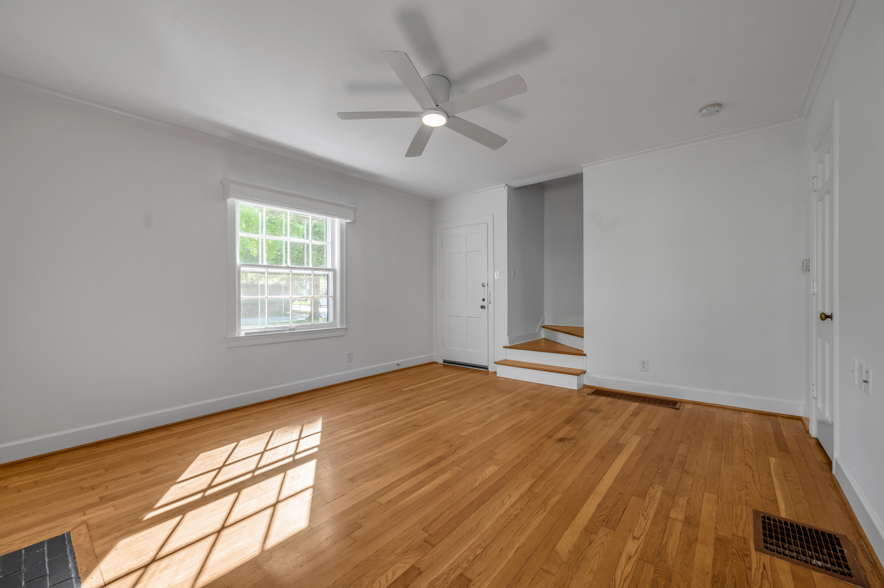 1903 Carolyn Drive Property Photo 6