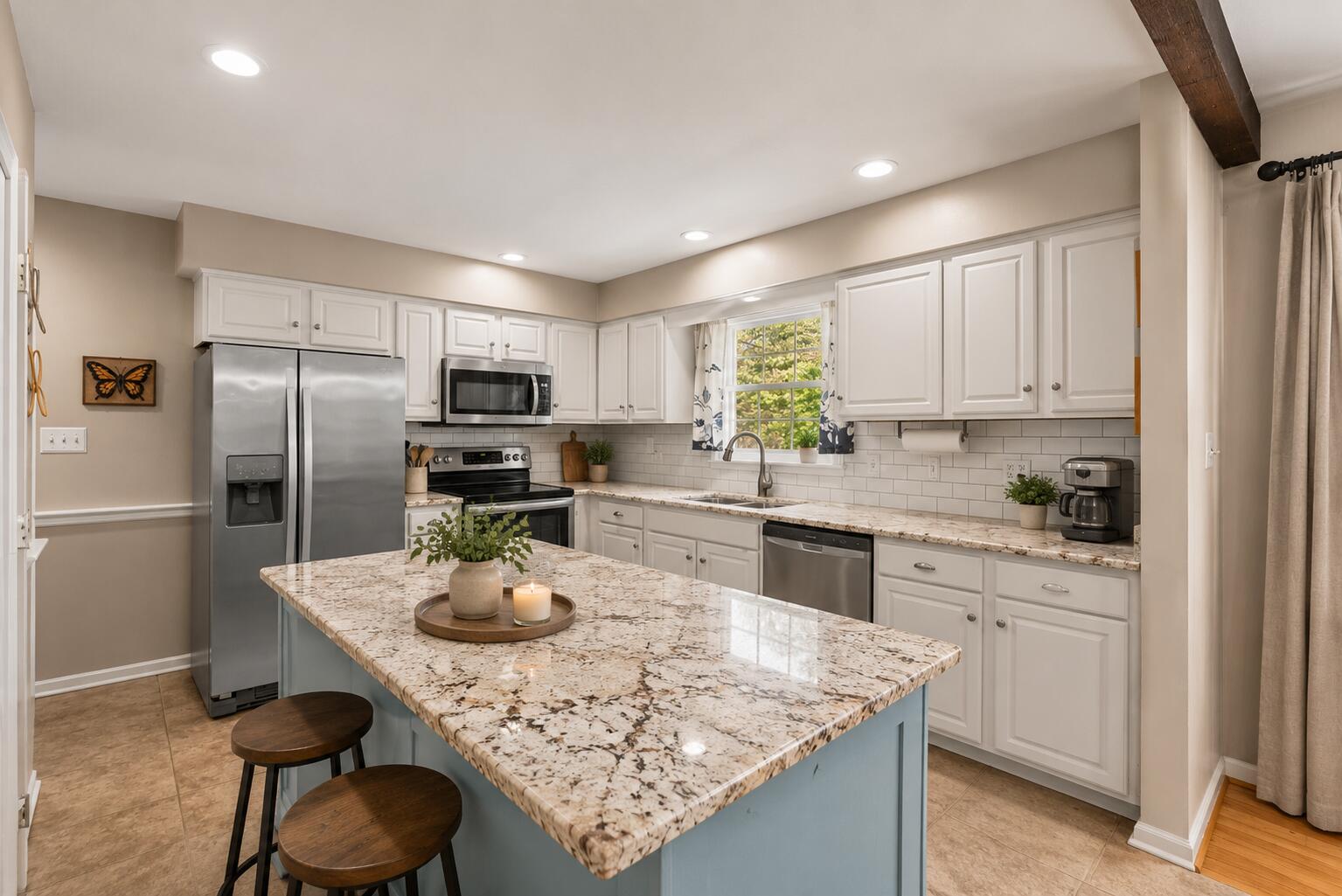 20 Edgewood Drive Property Photo 6
