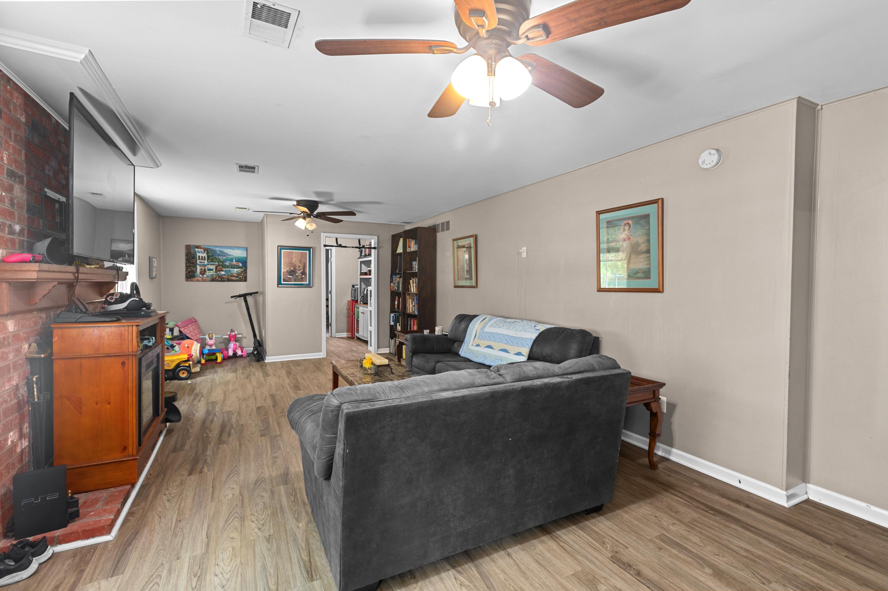 20 Edgewood Drive Property Photo 30