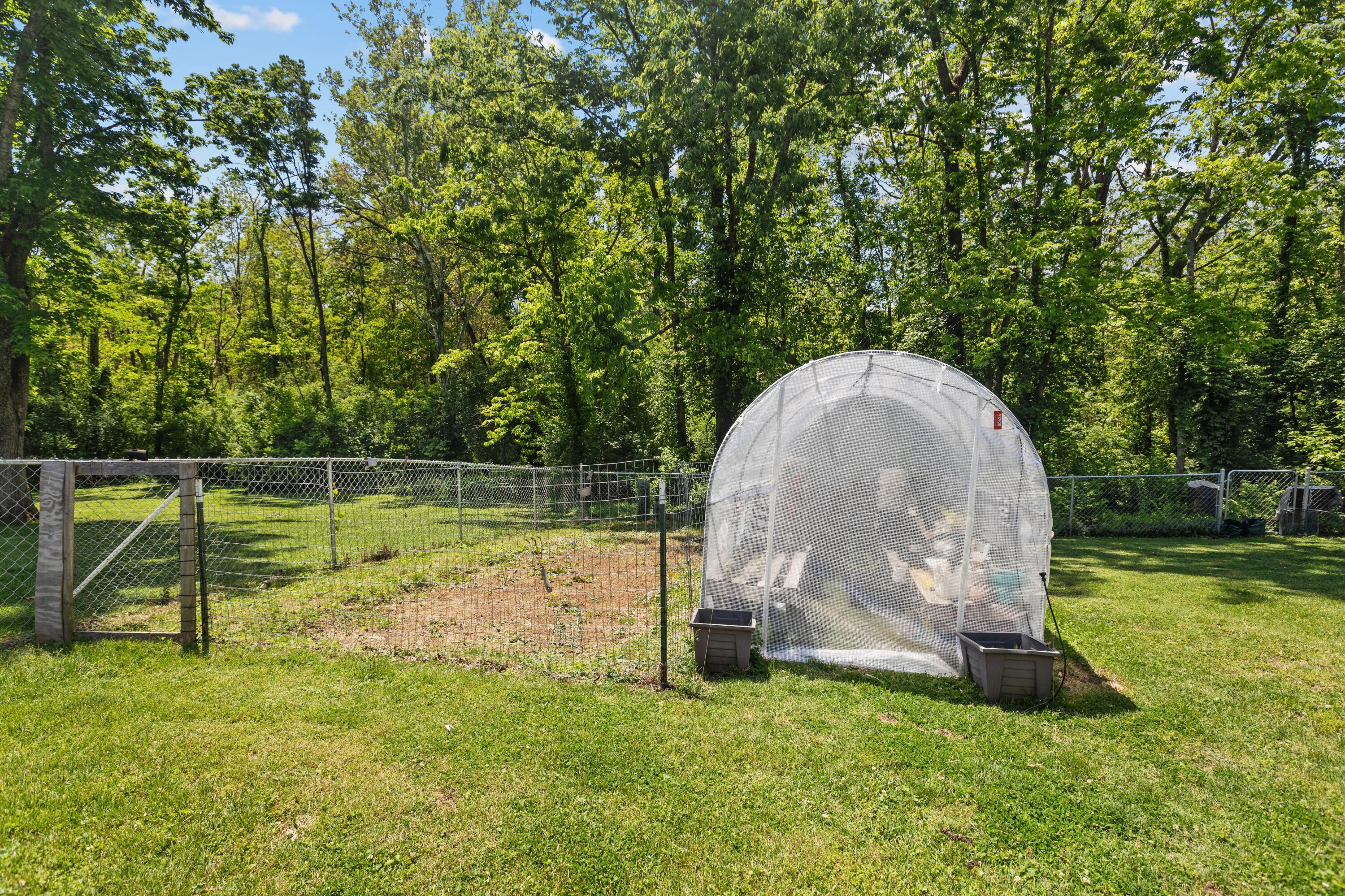 20 Edgewood Drive Property Photo 38