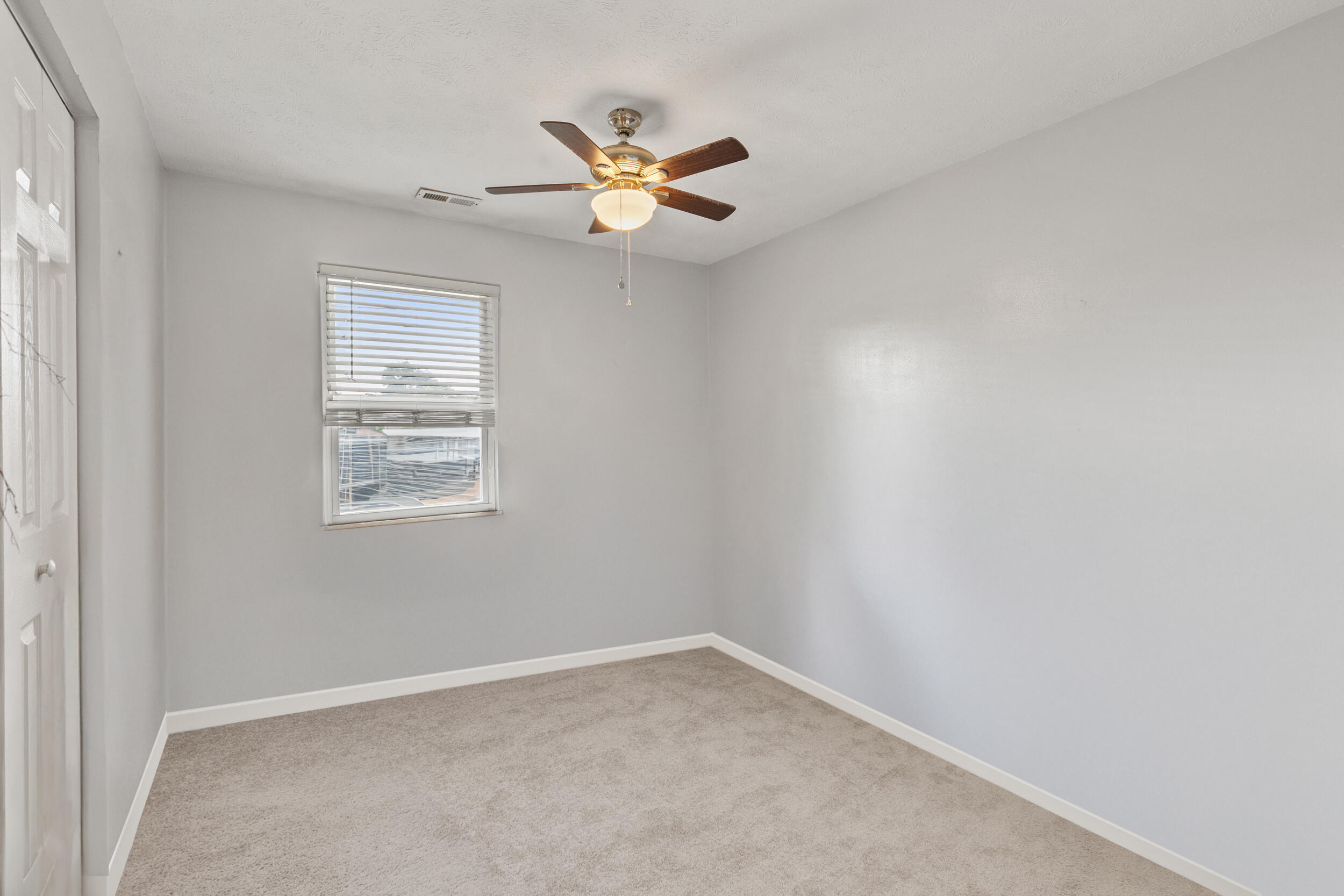 107 Elaine Avenue Property Photo 10