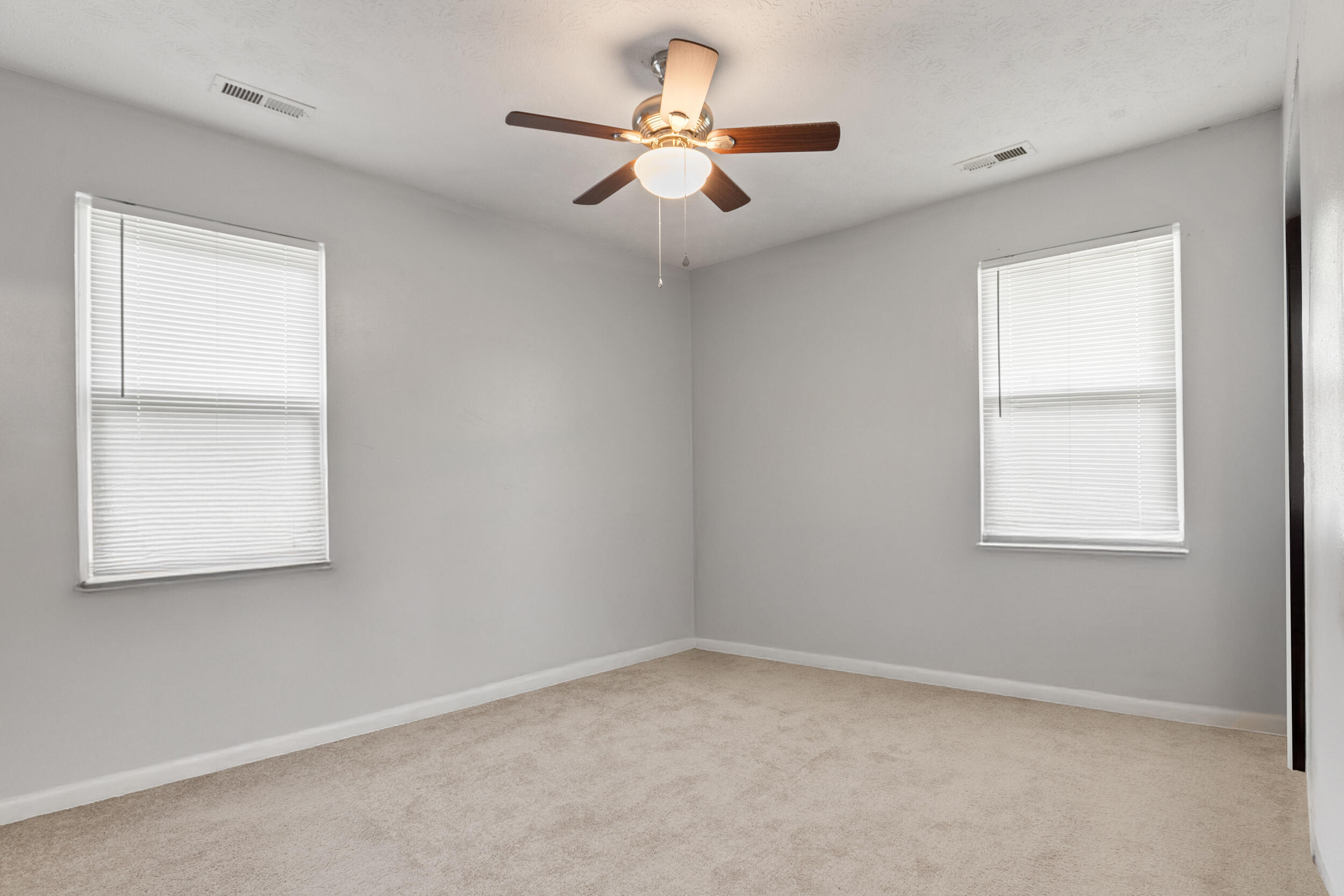 107 Elaine Avenue Property Photo 15