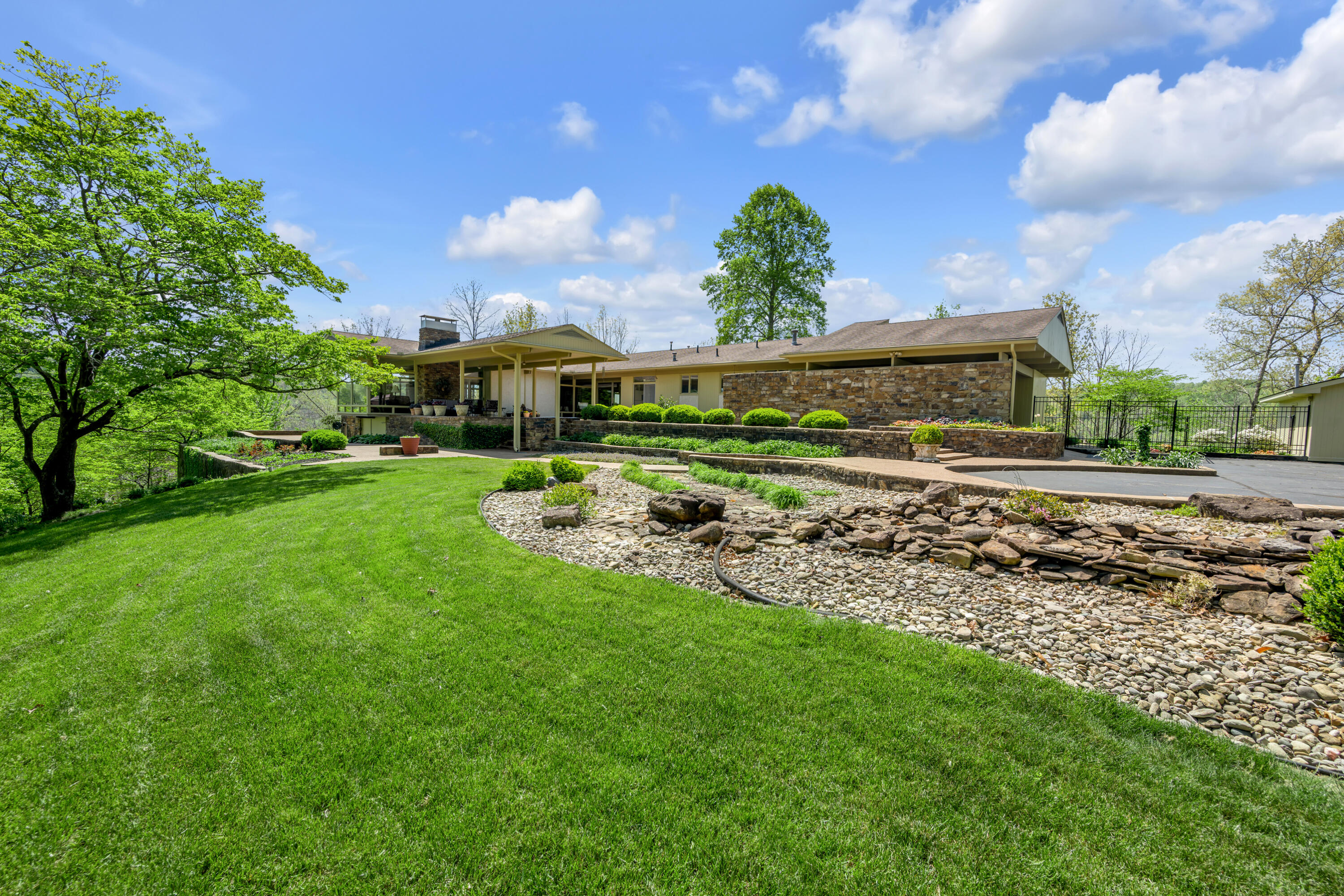 150 Pine Hill Drive Property Photo 97