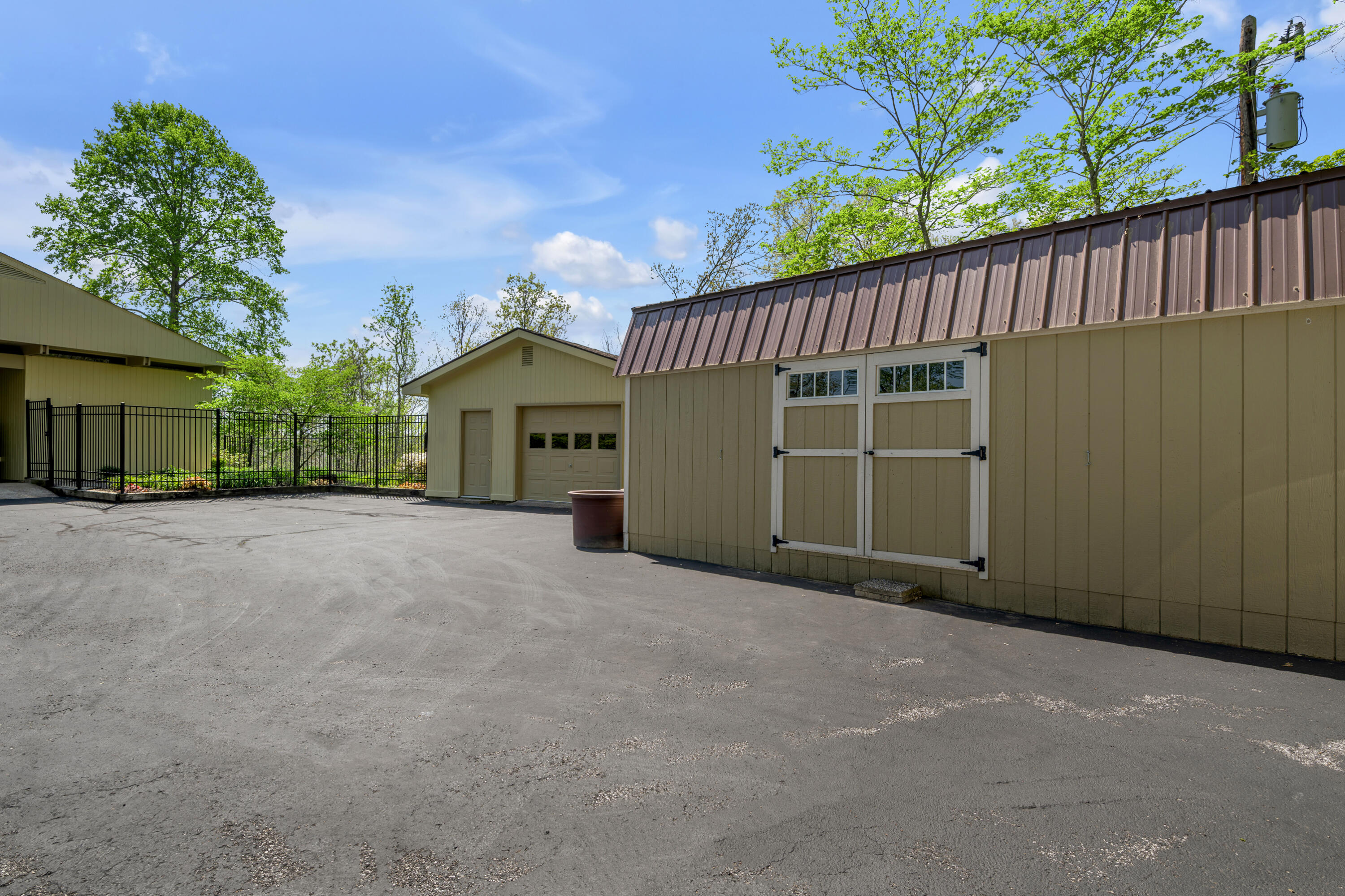 150 Pine Hill Drive Property Photo 100