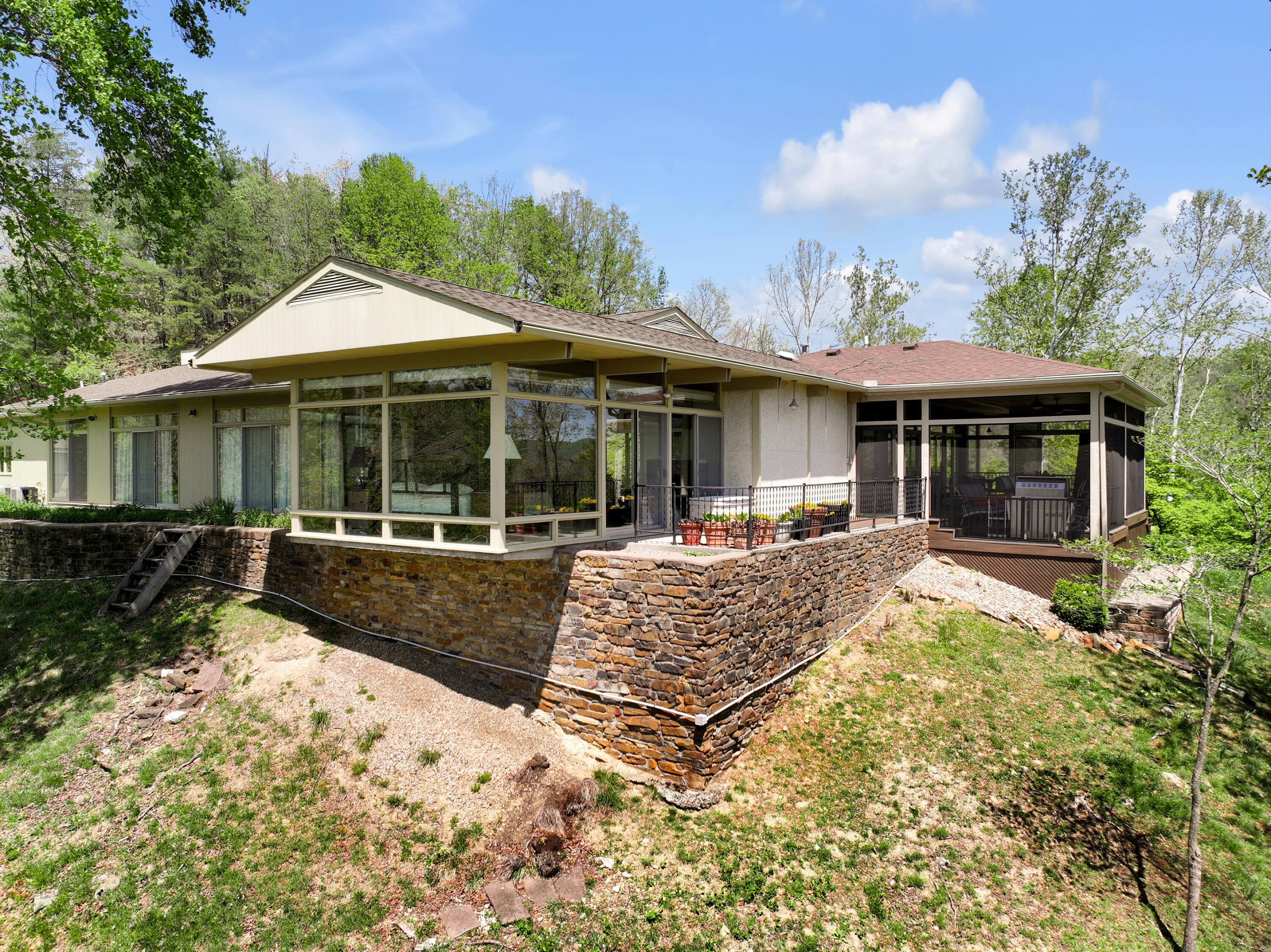 150 Pine Hill Drive Property Photo 125