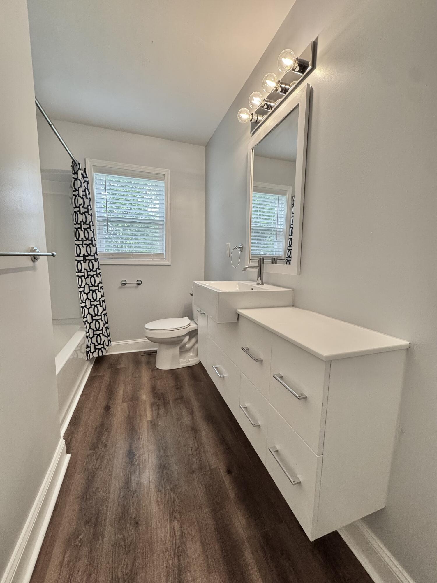 600 E Lexington Avenue Property Photo 9