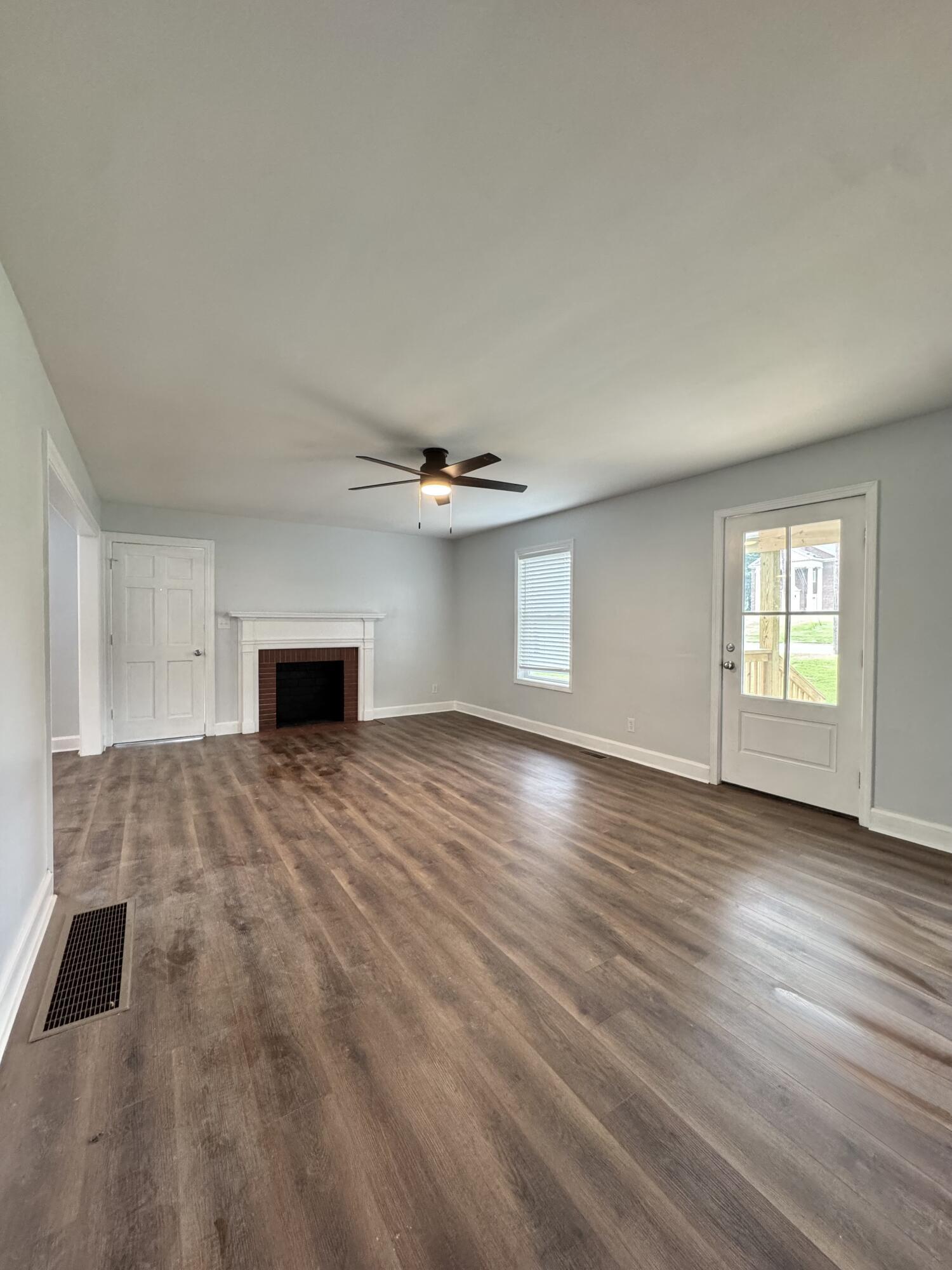 600 E Lexington Avenue Property Photo 13