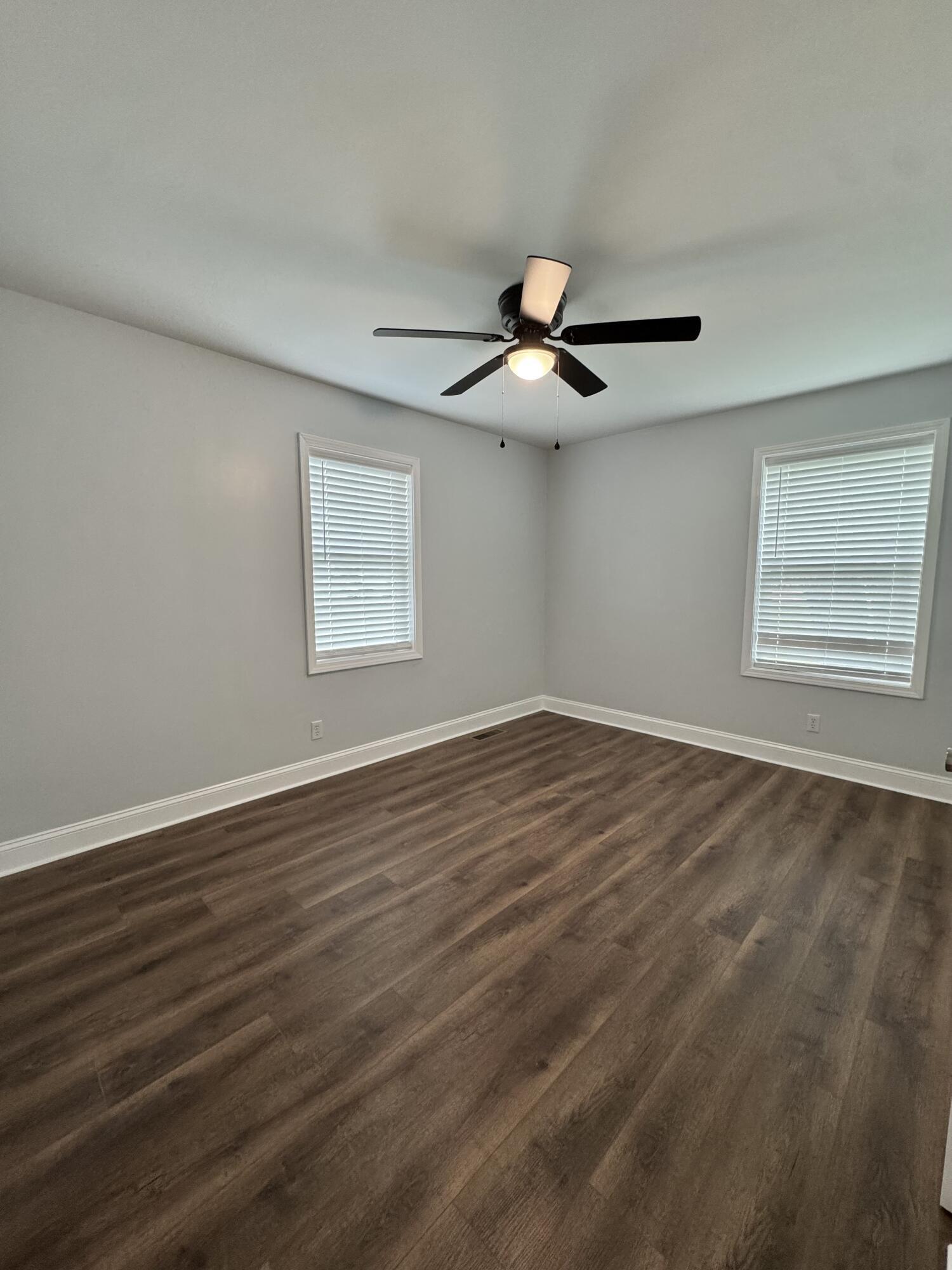 600 E Lexington Avenue Property Photo 14
