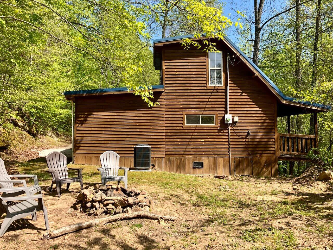 50 Getaways Road Property Photo 5