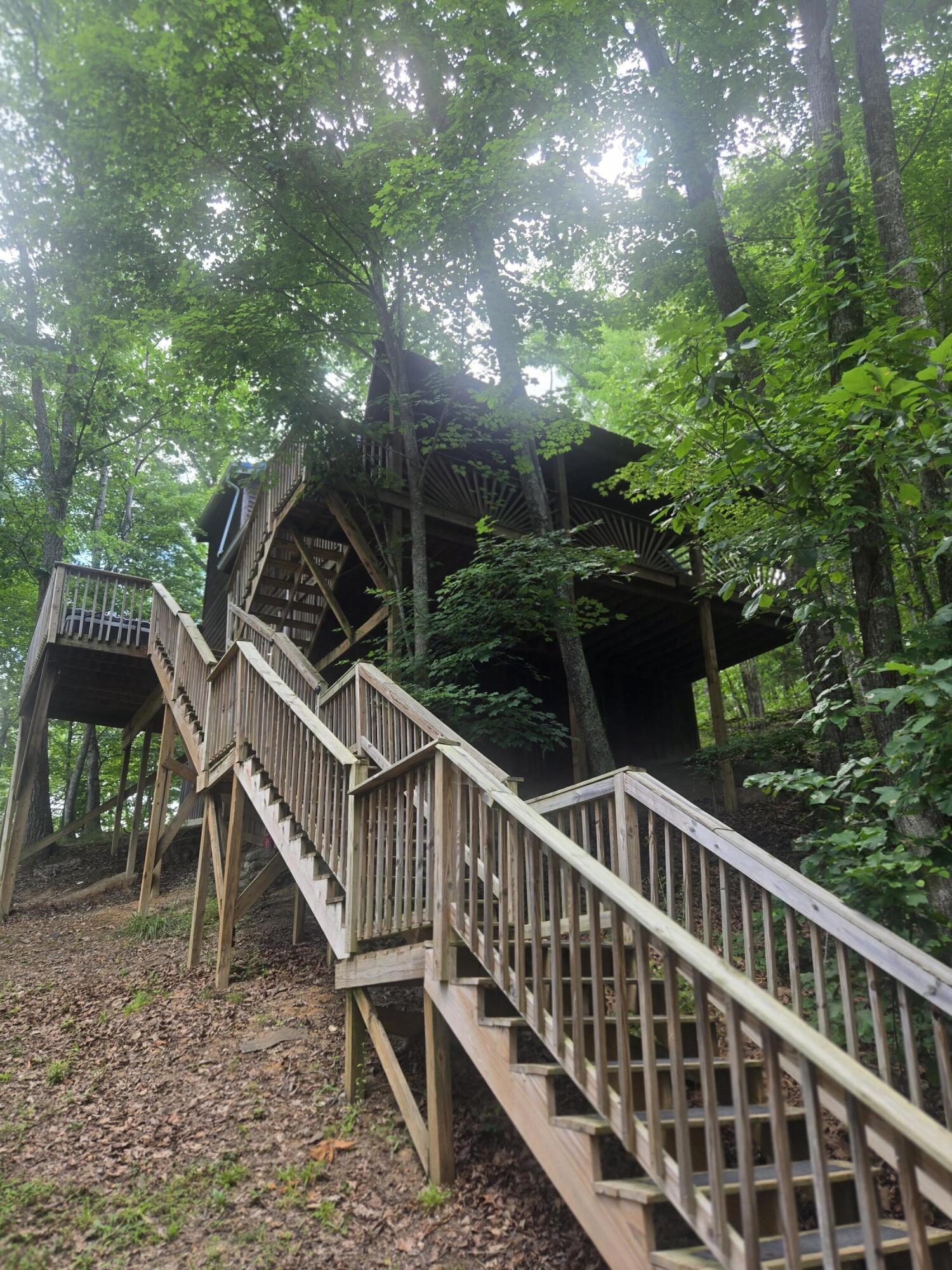 202 Getaways Road Property Photo 1
