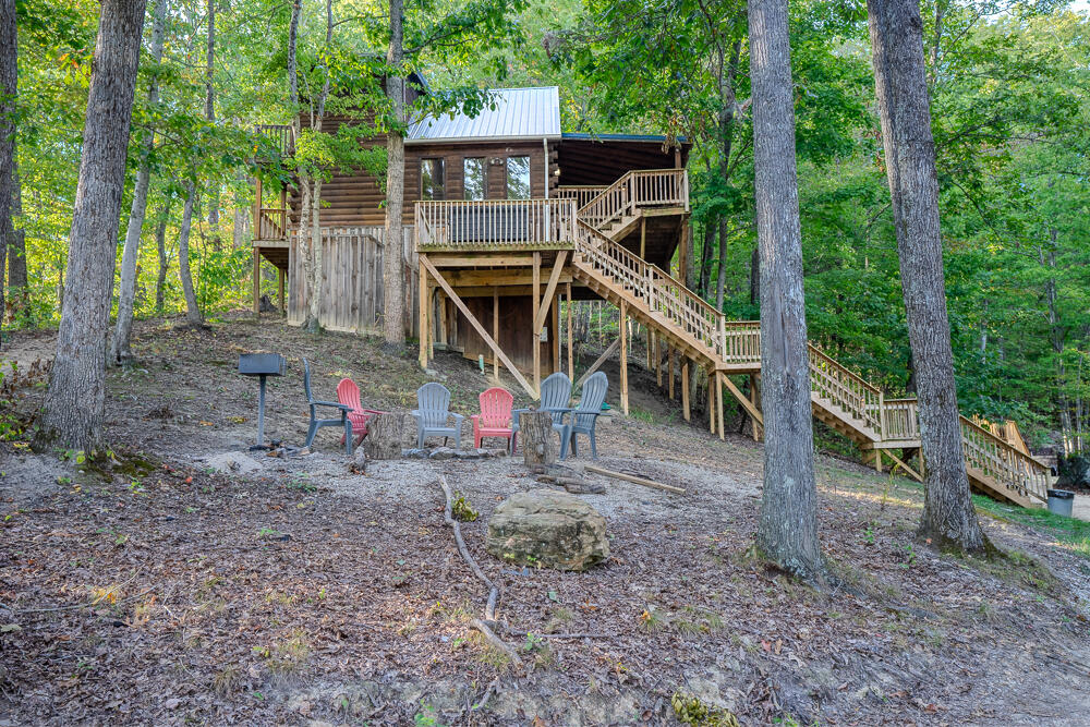202 Getaways Road Property Photo 2