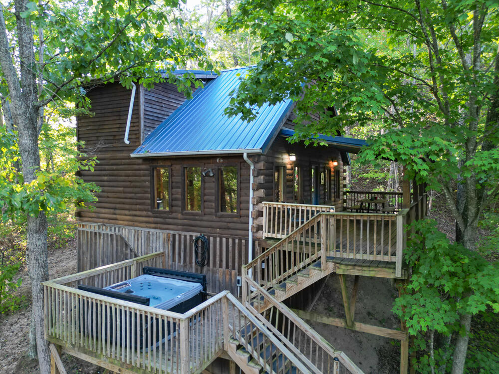 202 Getaways Road Property Photo 7