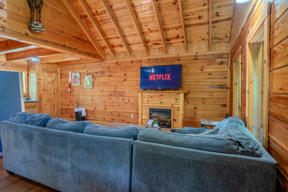 202 Getaways Road Property Photo 16