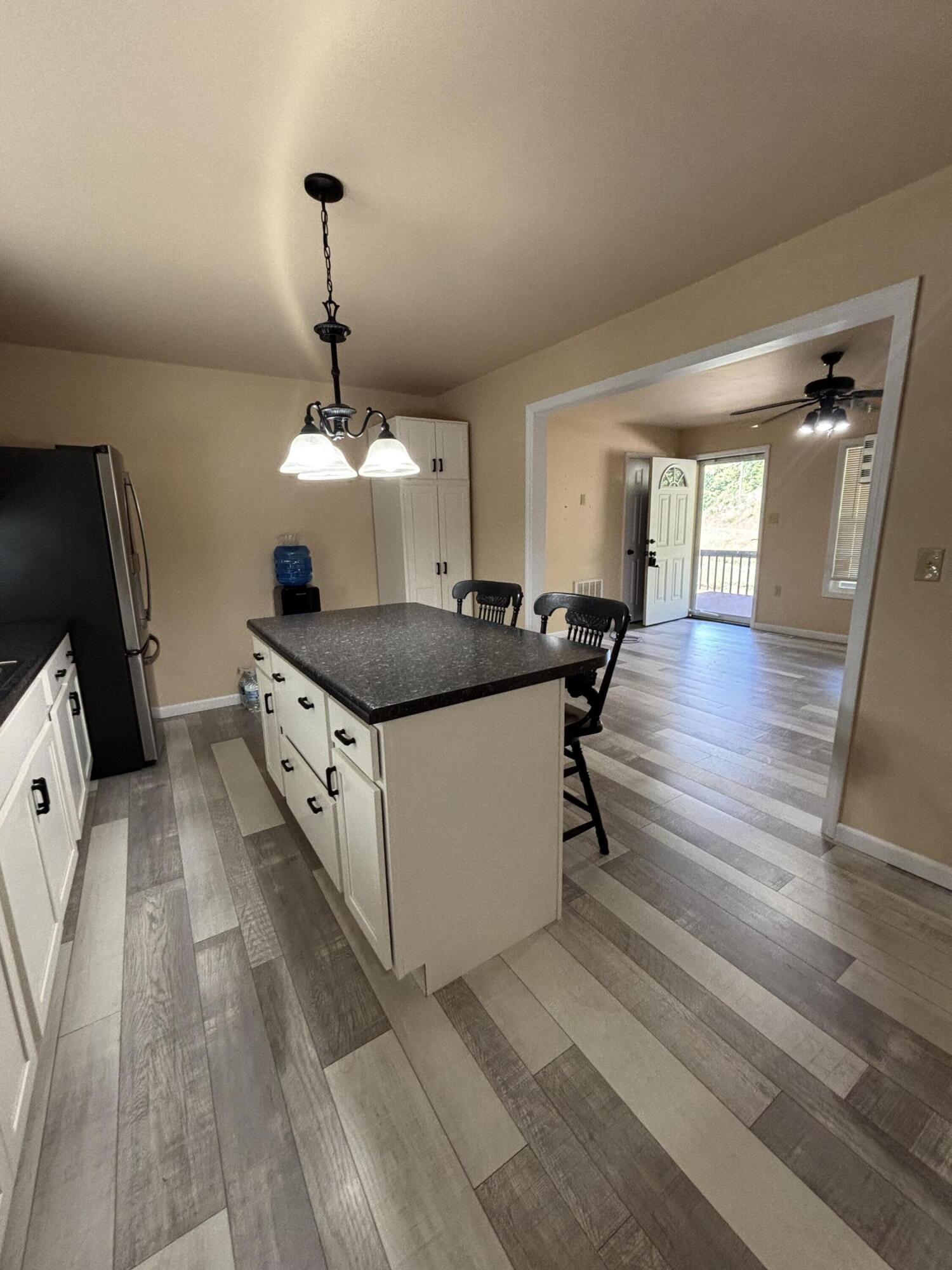 10007 Us-421 Property Photo 9