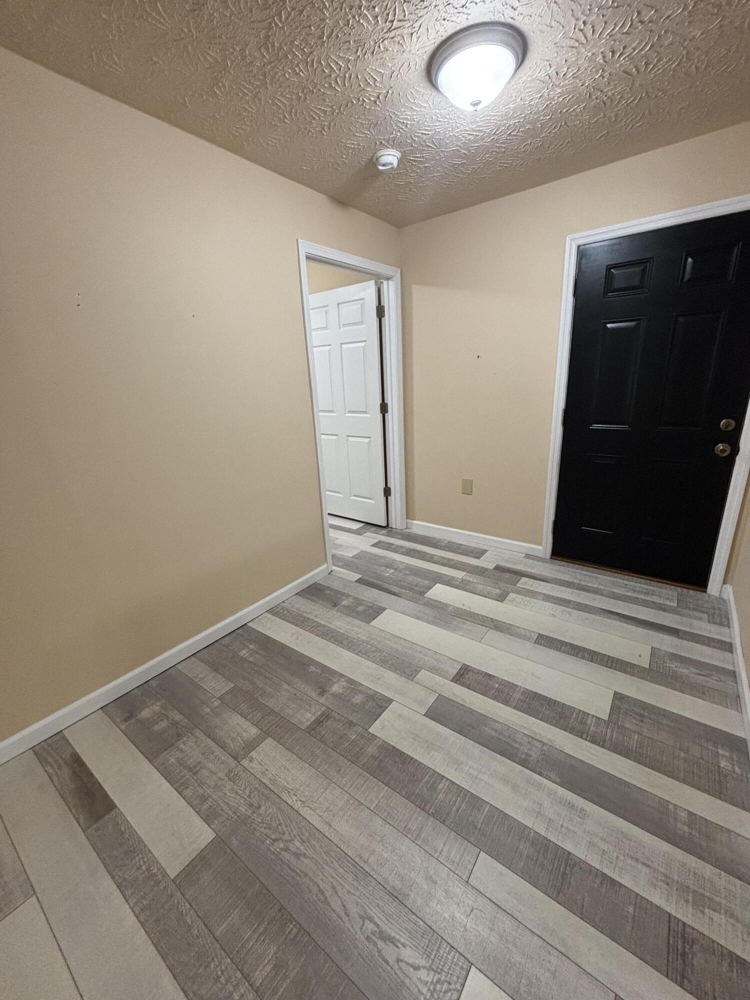 10007 Us-421 Property Photo 11