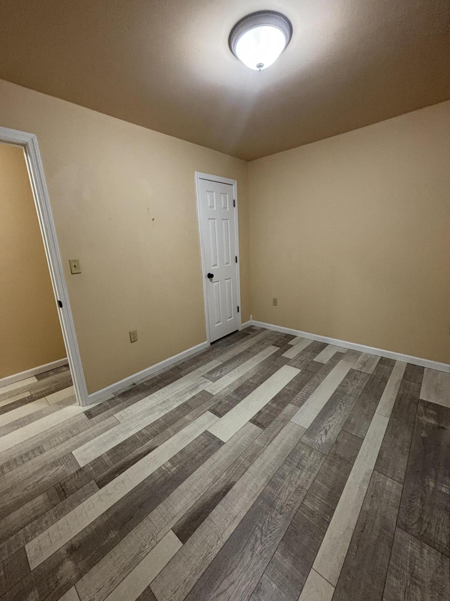 10007 Us-421 Property Photo 28