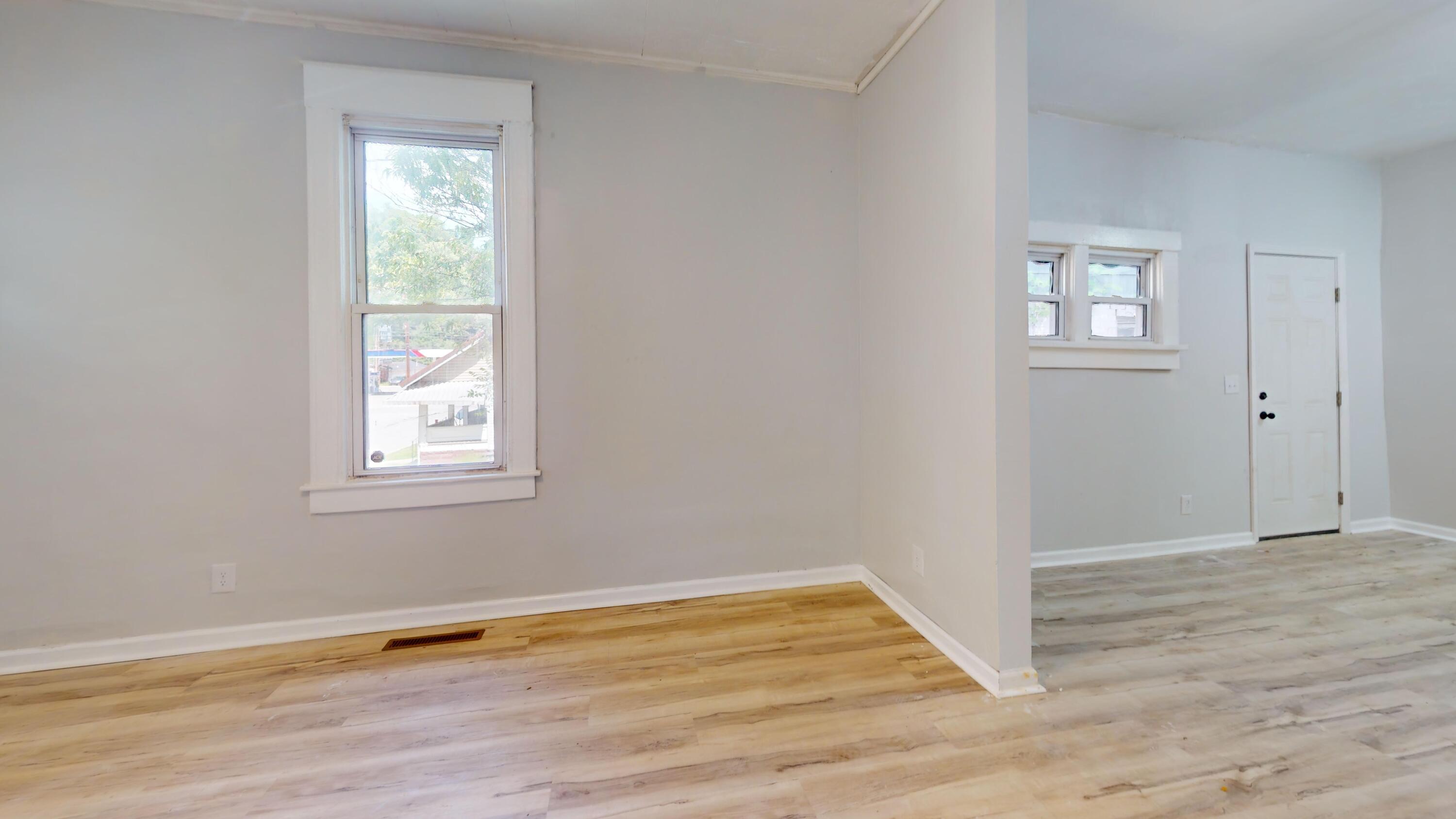 3013 Simpson Road Property Photo 9