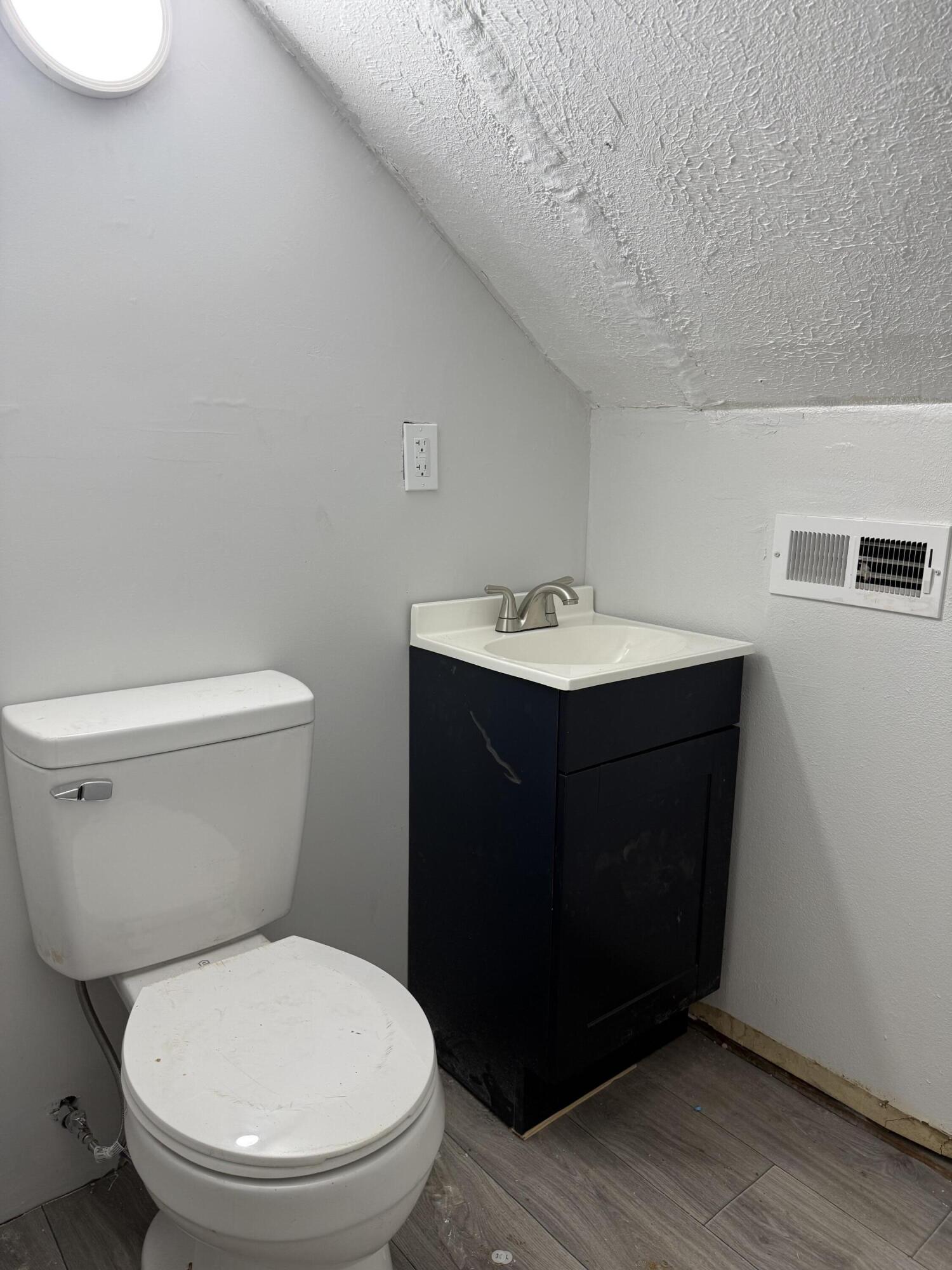 3013 Simpson Road Property Photo 24