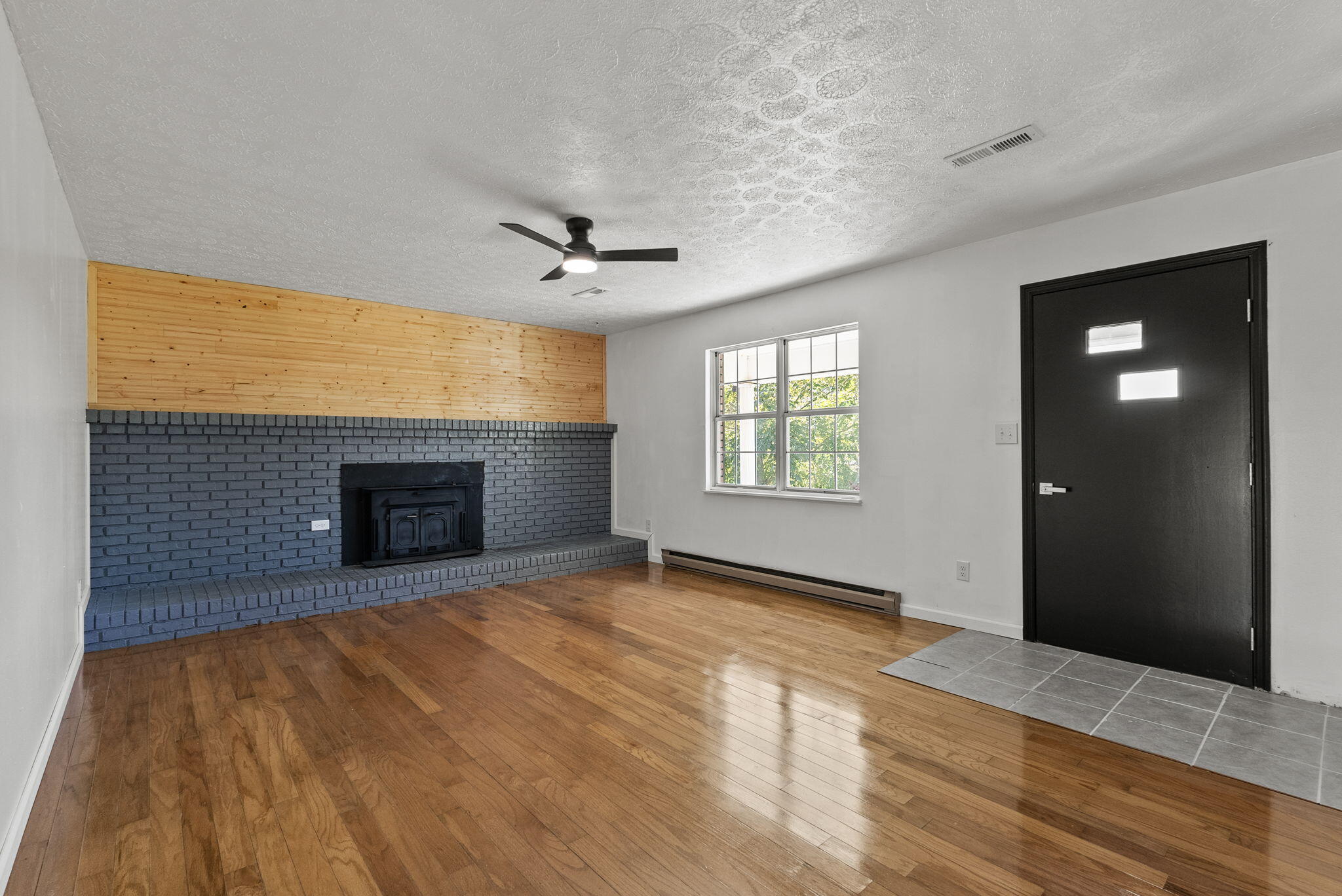 537 Bays Bend Road Property Photo 4