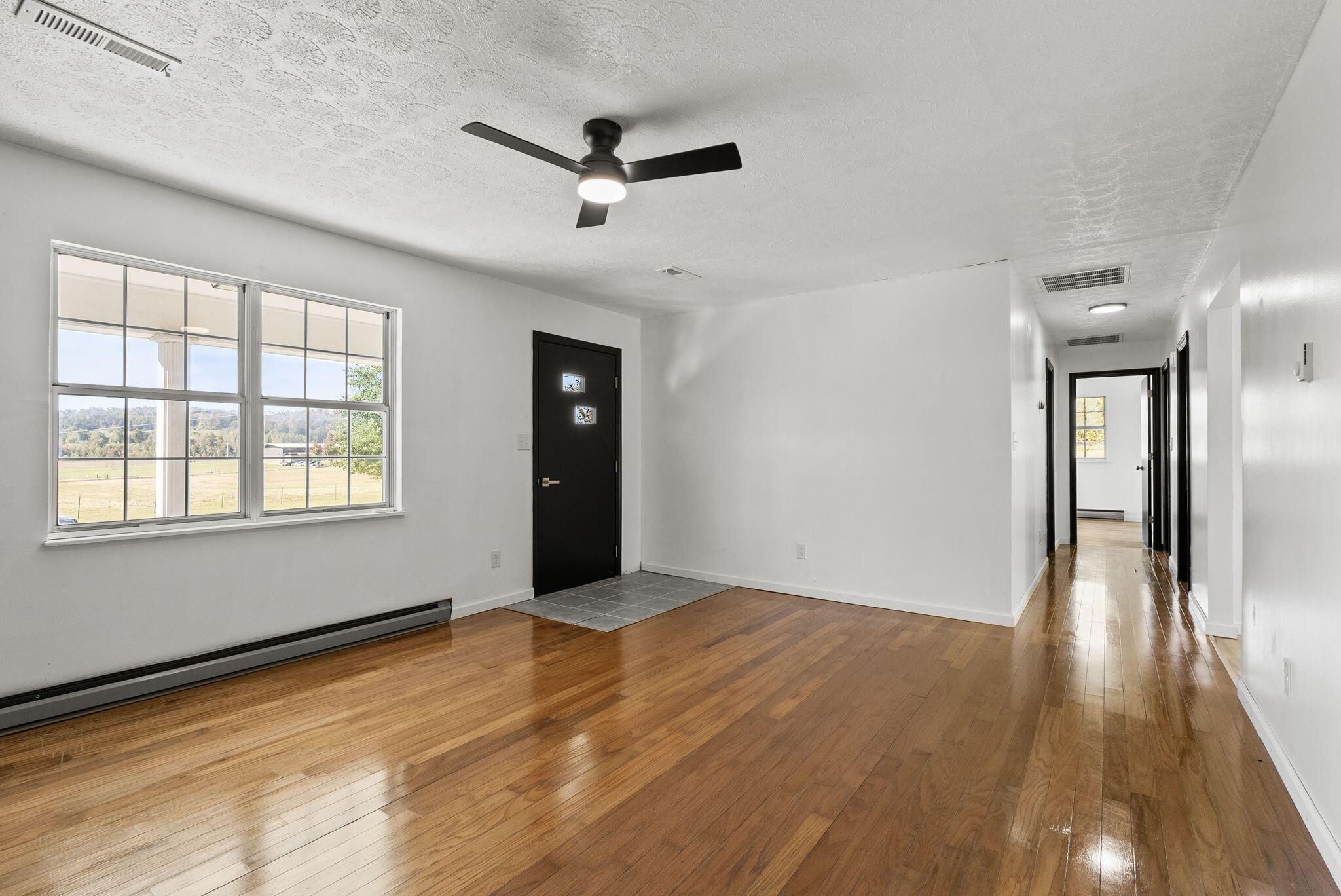 537 Bays Bend Road Property Photo 5