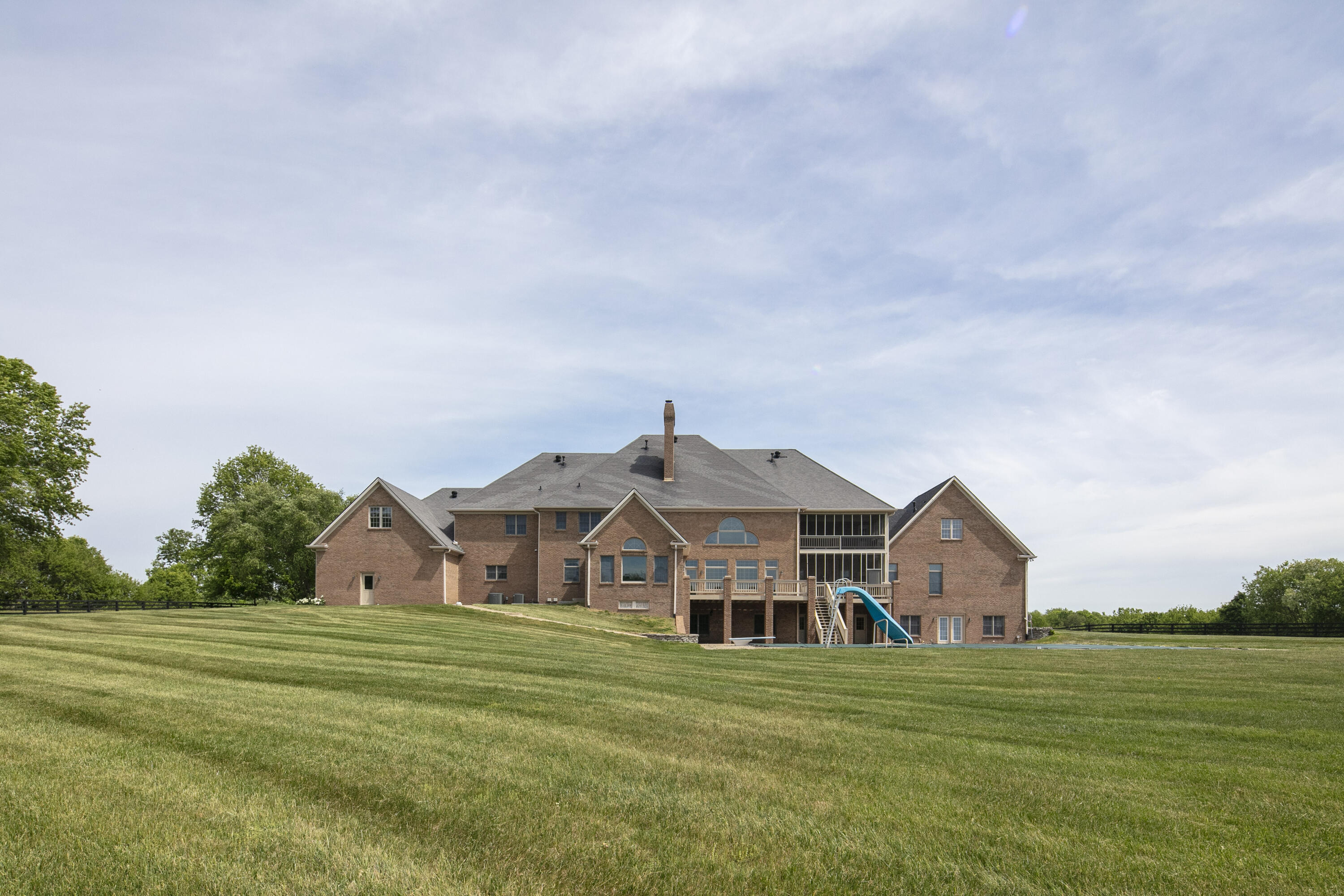 4664 Lexington Road Property Photo 8