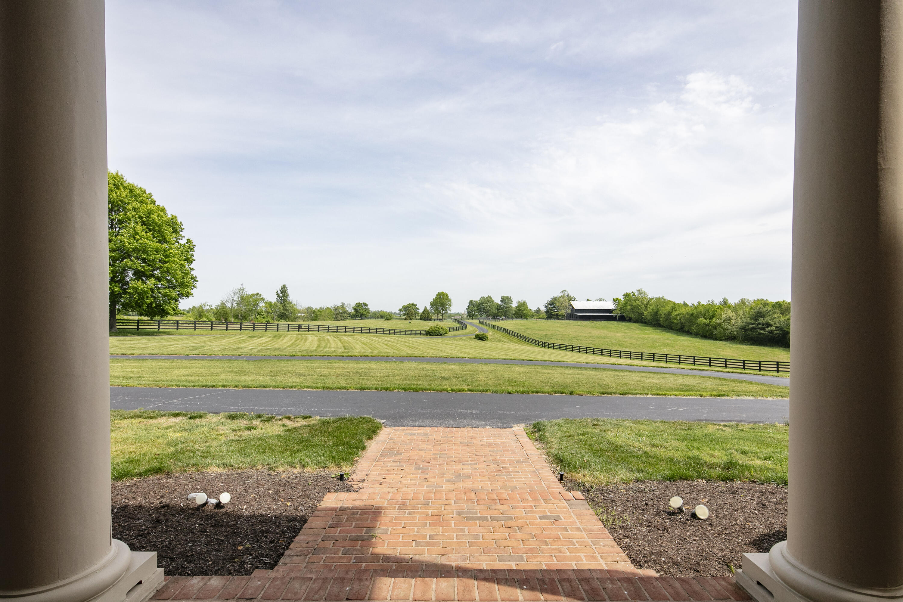 4664 Lexington Road Property Photo 12