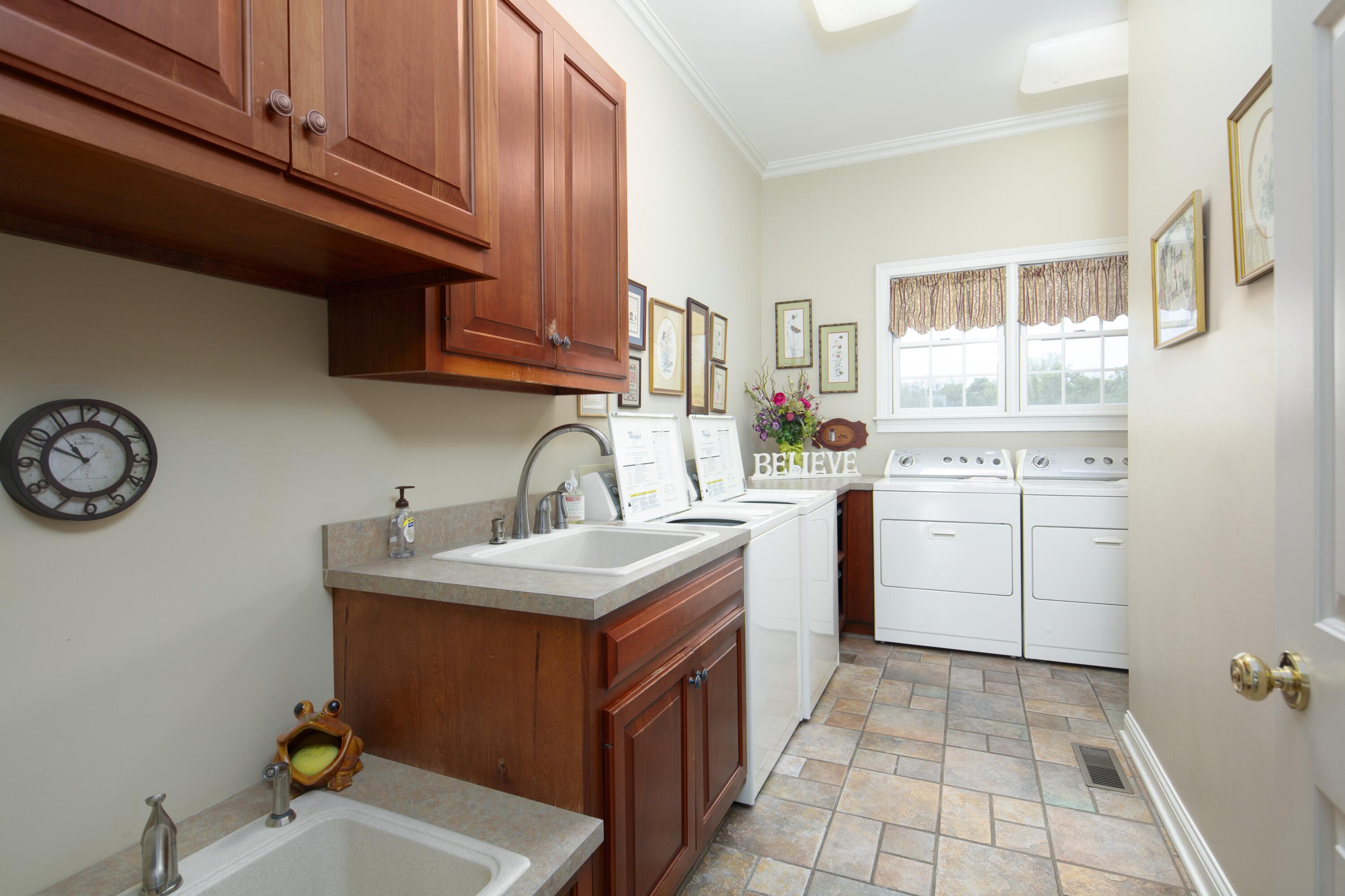 4664 Lexington Road Property Photo 45