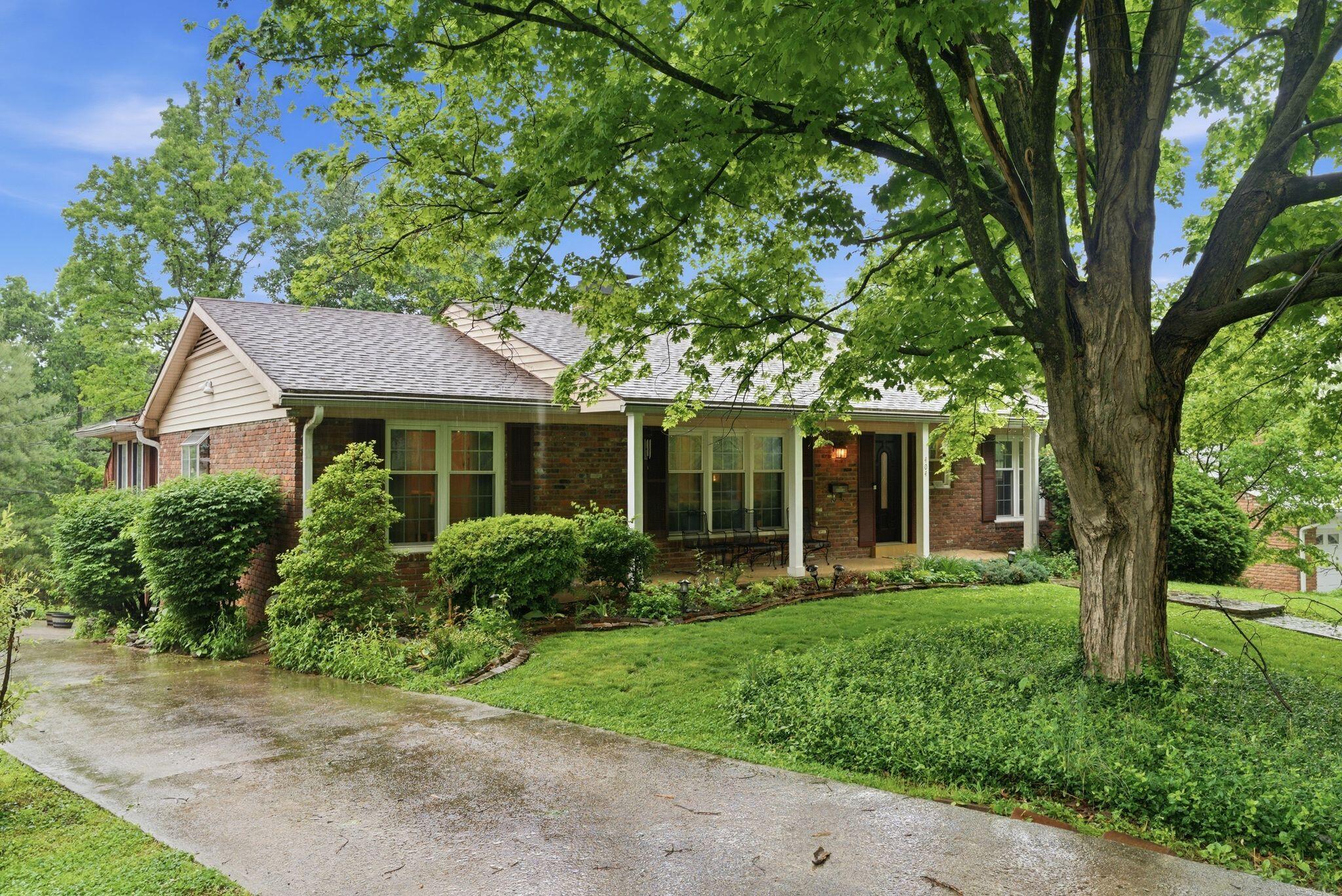 404 Chippewa Trail Property Photo 1
