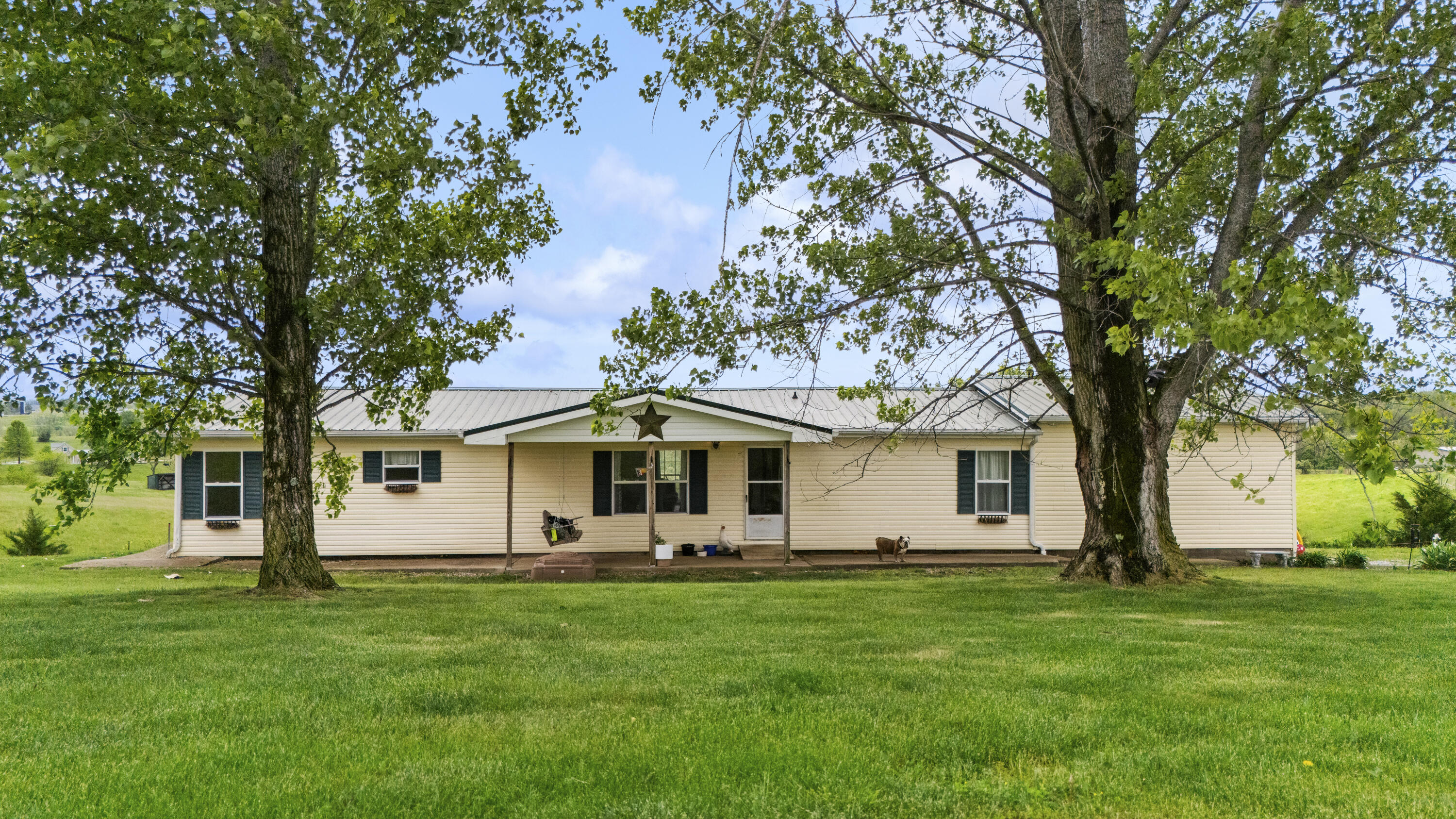7113 Dixon Pike Property Photo 1