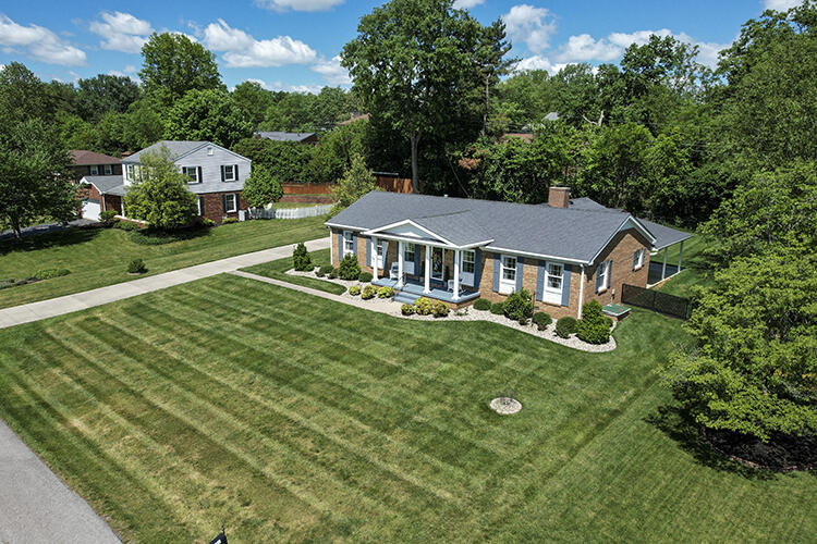 409 Brookhaven Drive Property Photo 4