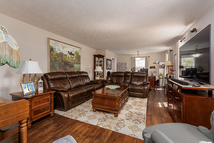 409 Brookhaven Drive Property Photo 18