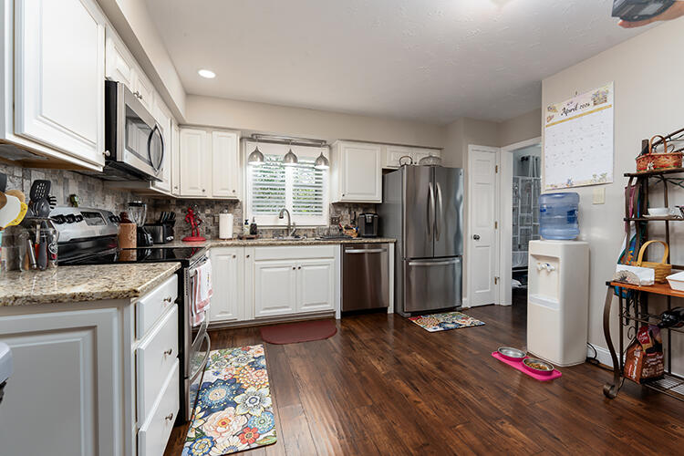 409 Brookhaven Drive Property Photo 24