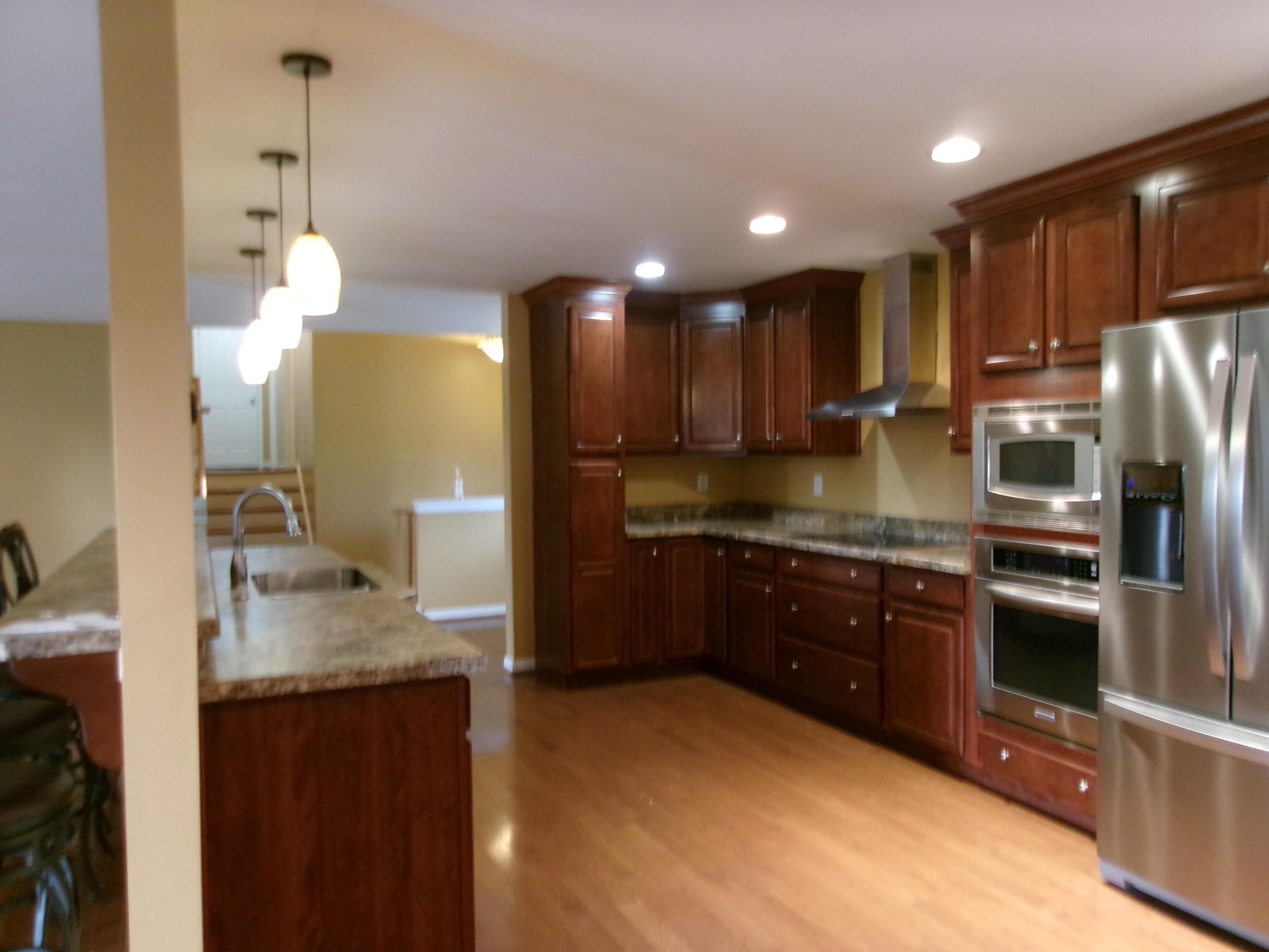 47 Timberlawn Circle Property Photo 6