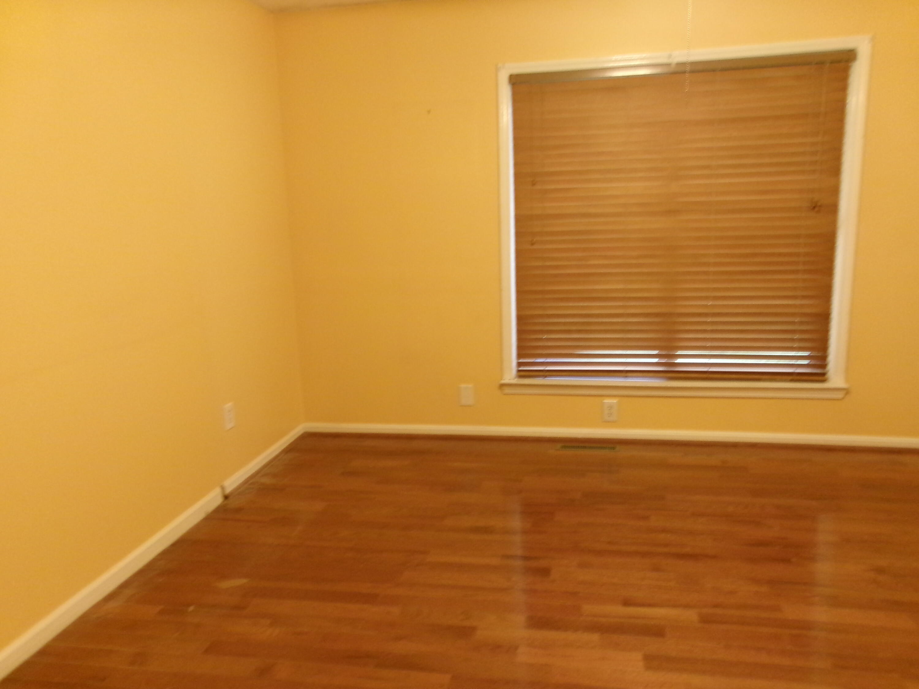 47 Timberlawn Circle Property Photo 8