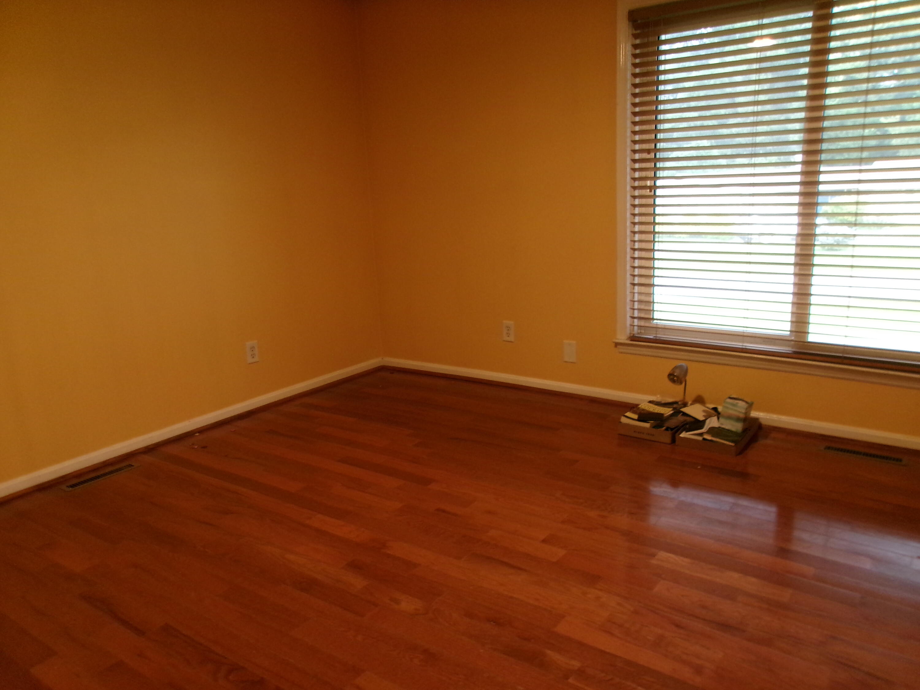 47 Timberlawn Circle Property Photo 9