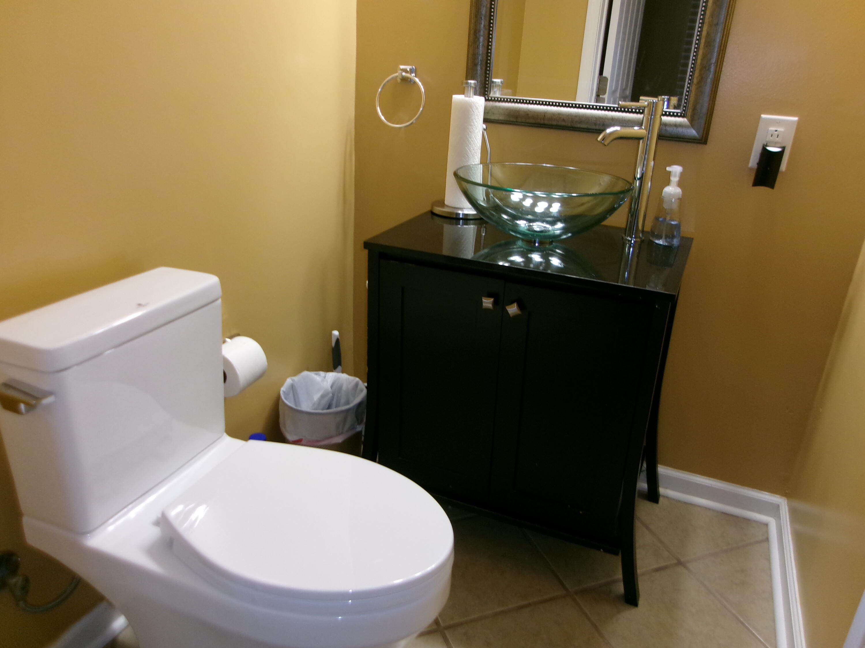 47 Timberlawn Circle Property Photo 13