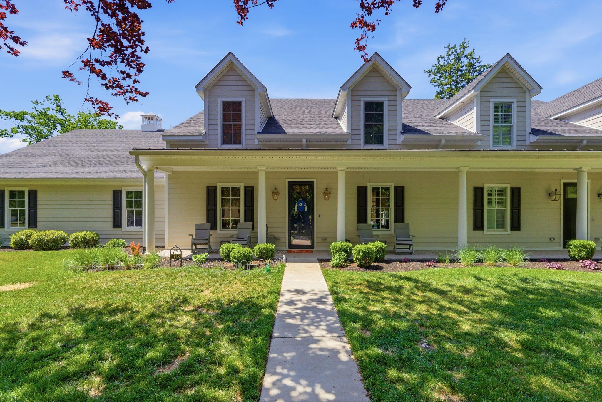 1518 Winners Circle Property Photo 1