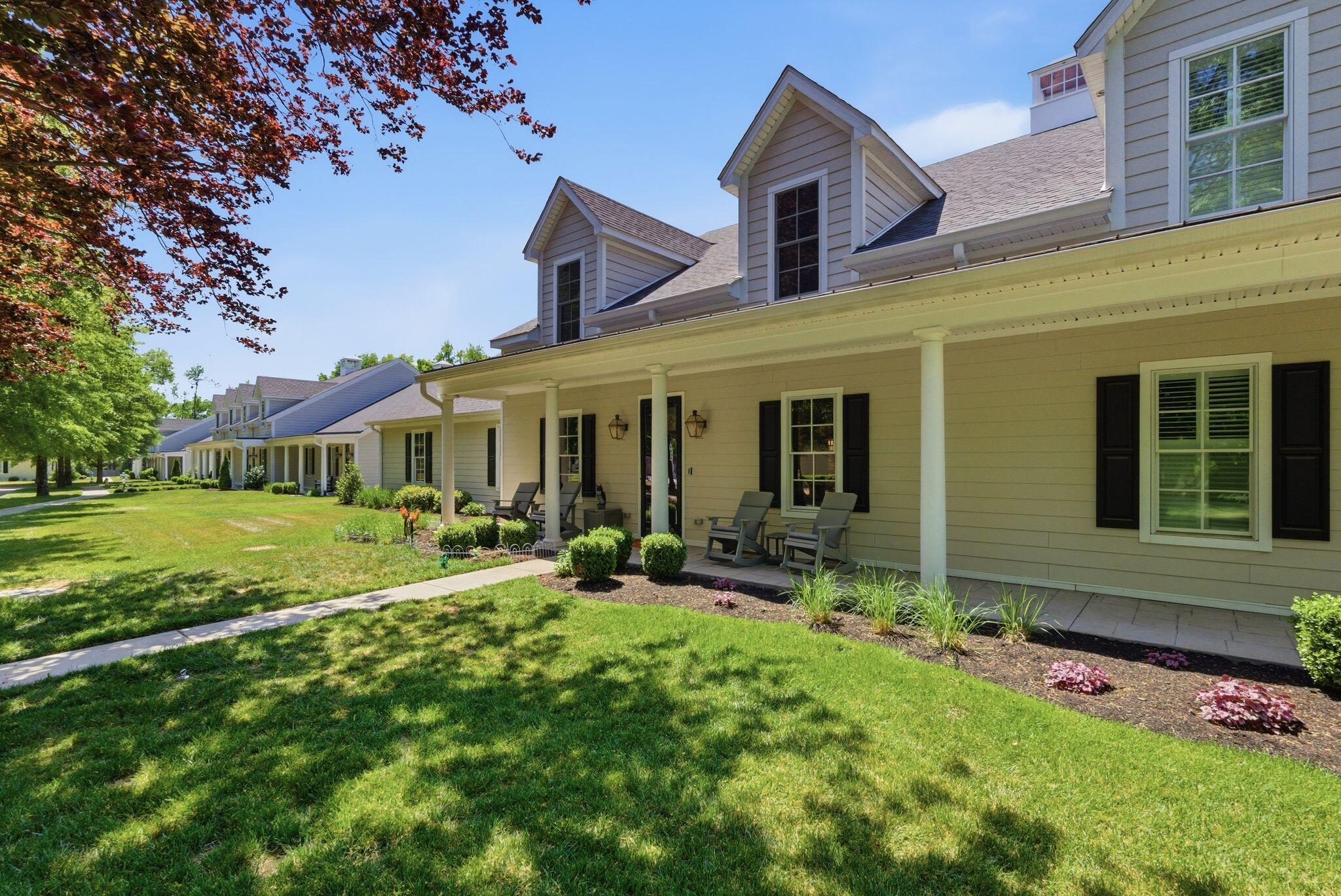 1518 Winners Circle Property Photo 2