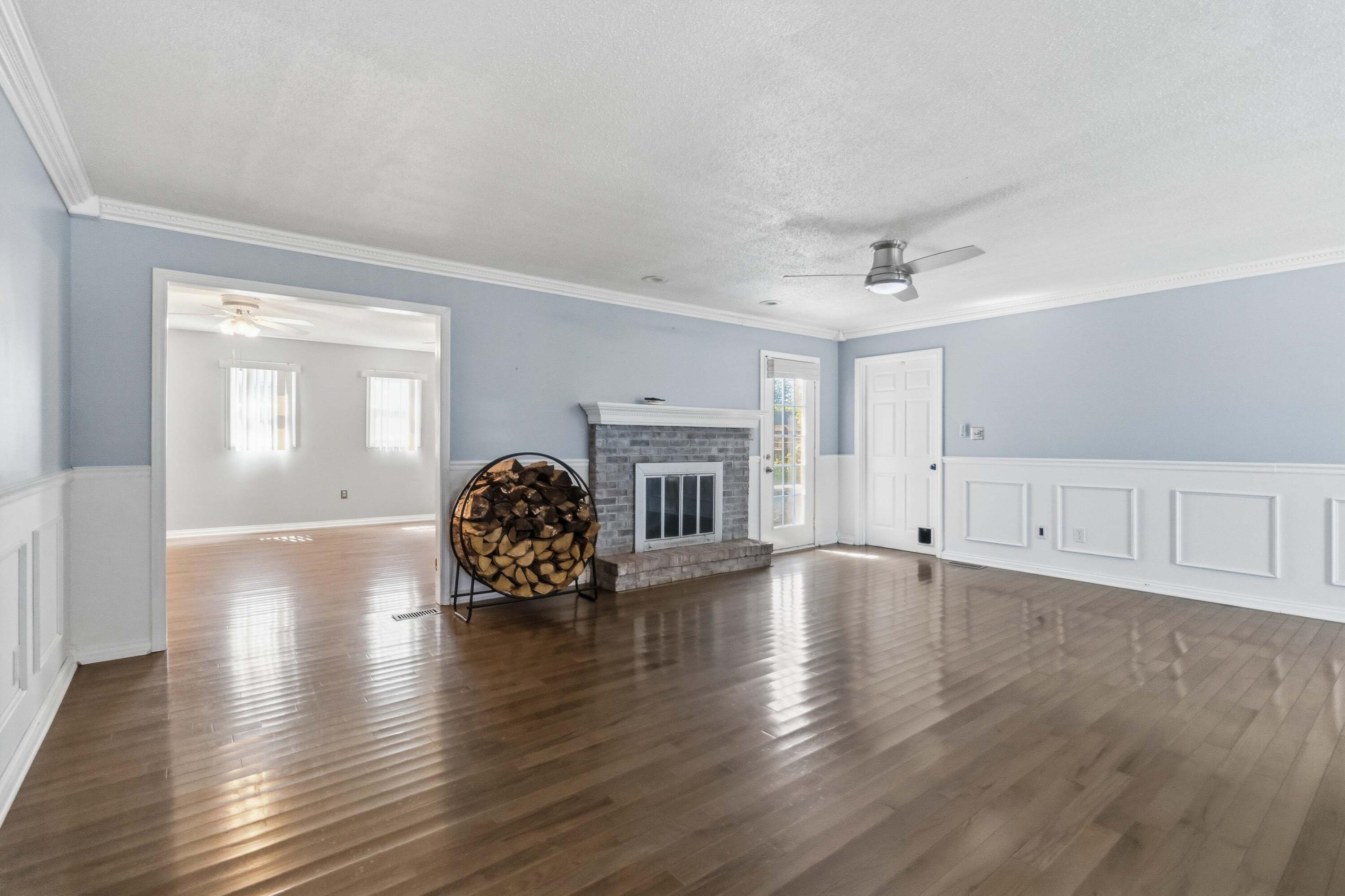 147 Enchanted Drive Property Photo 8